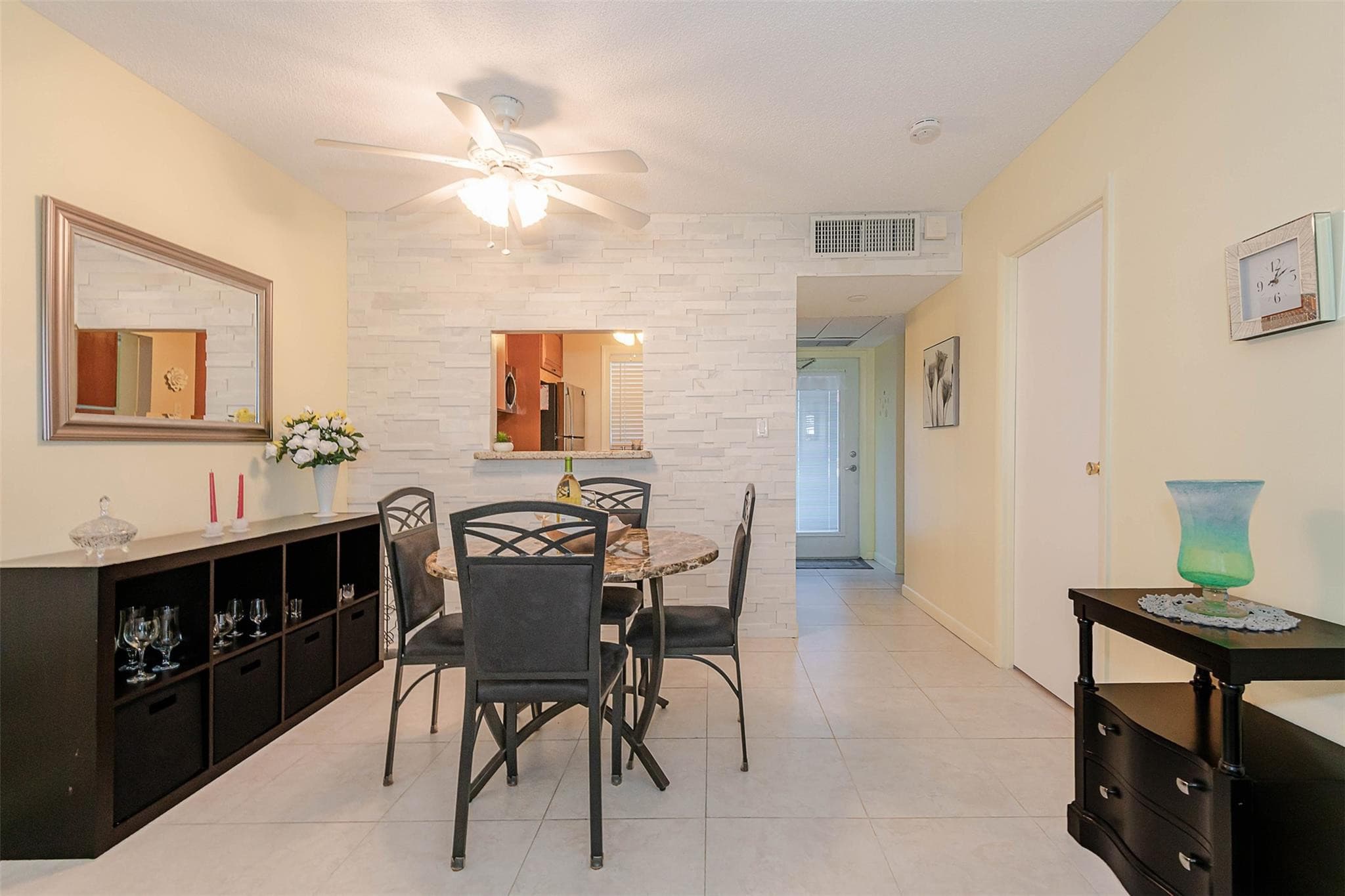 3431 NW 50th Avenue 104, Lauderdale Lakes, FL 33319 — photo 11 of 34