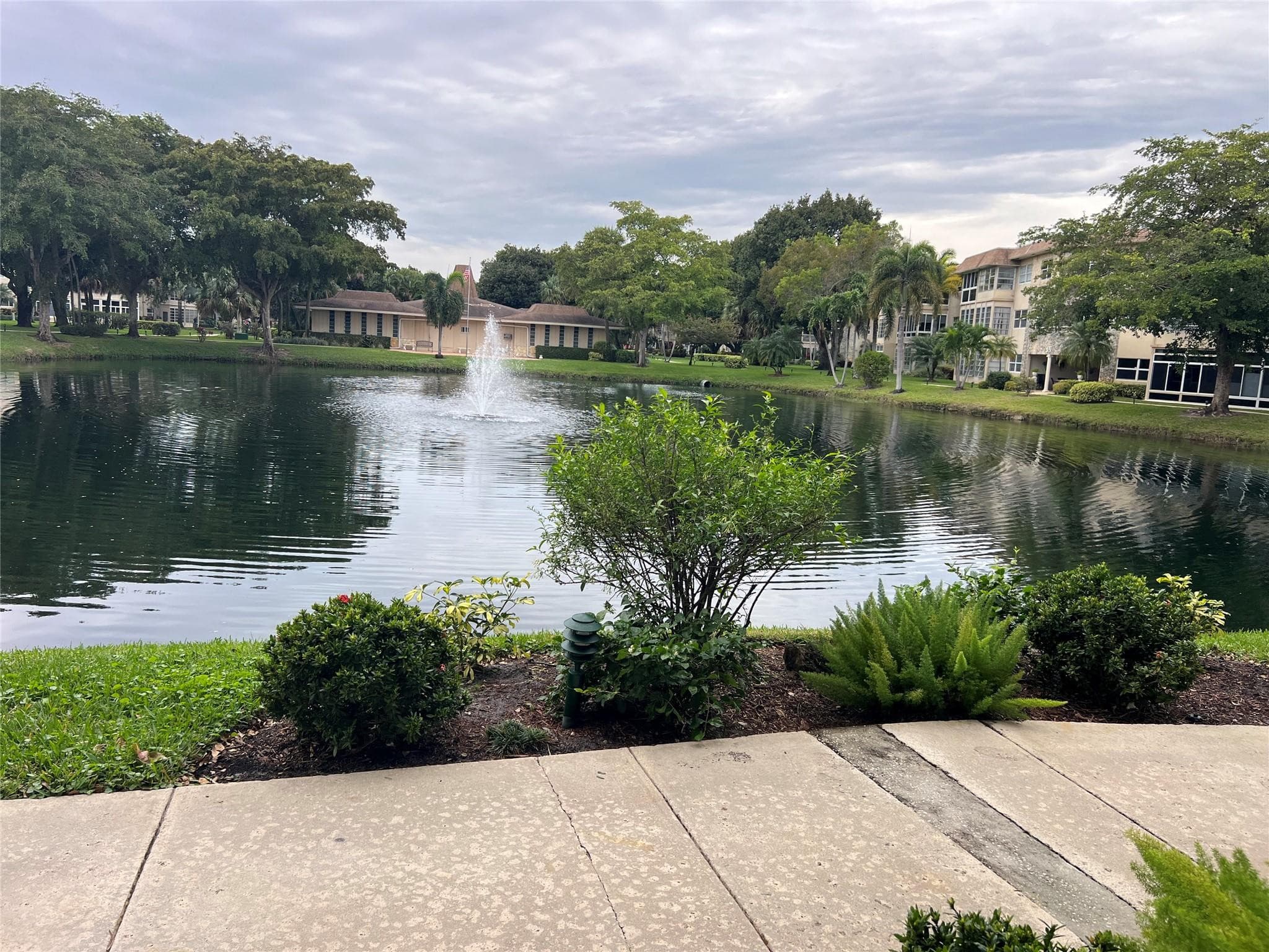 3431 NW 50th Avenue 104, Lauderdale Lakes, FL 33319 — photo 25 of 34