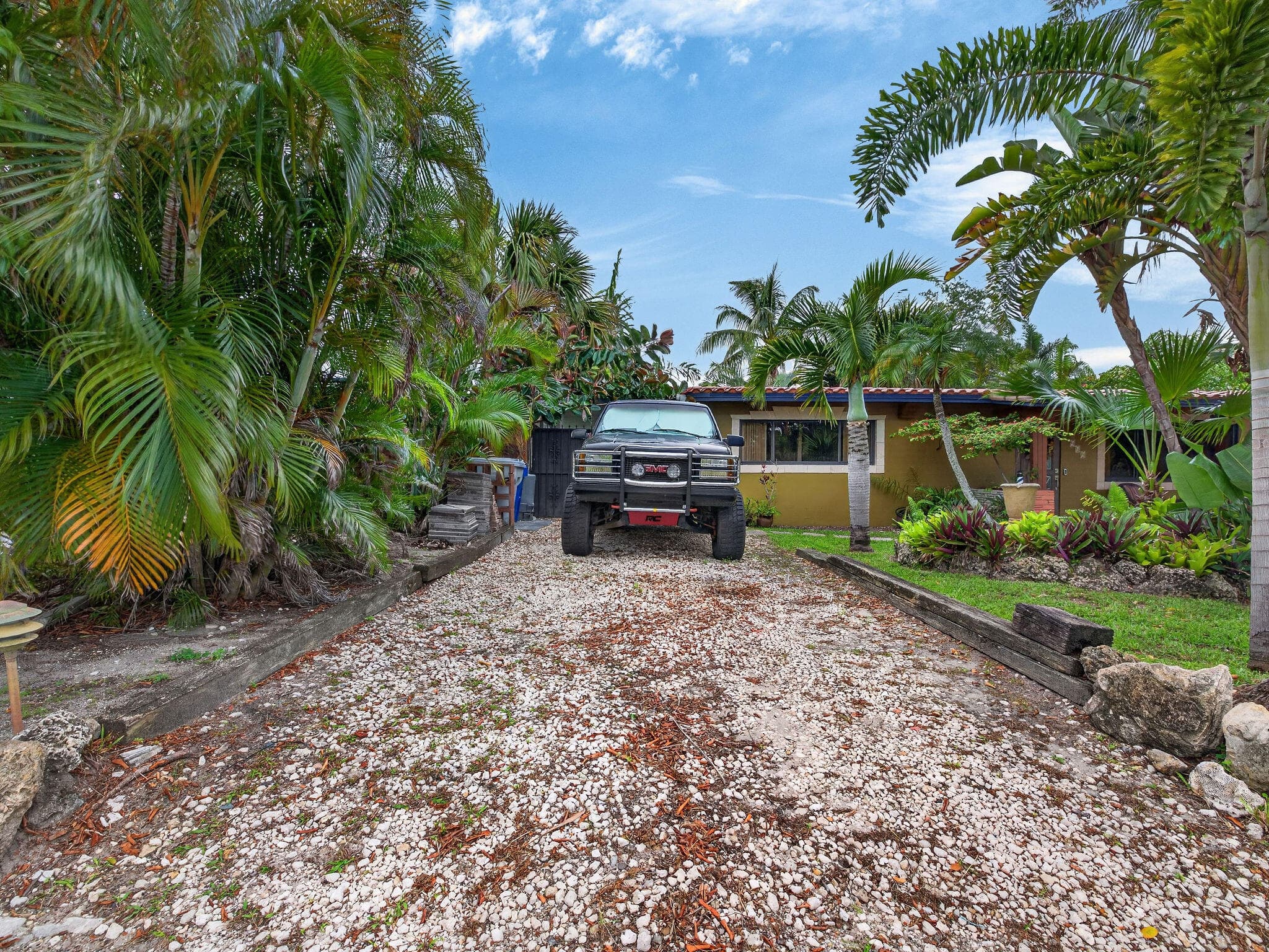949 NE 25th Avenue, Pompano Beach, FL 33062 — photo 10 of 85