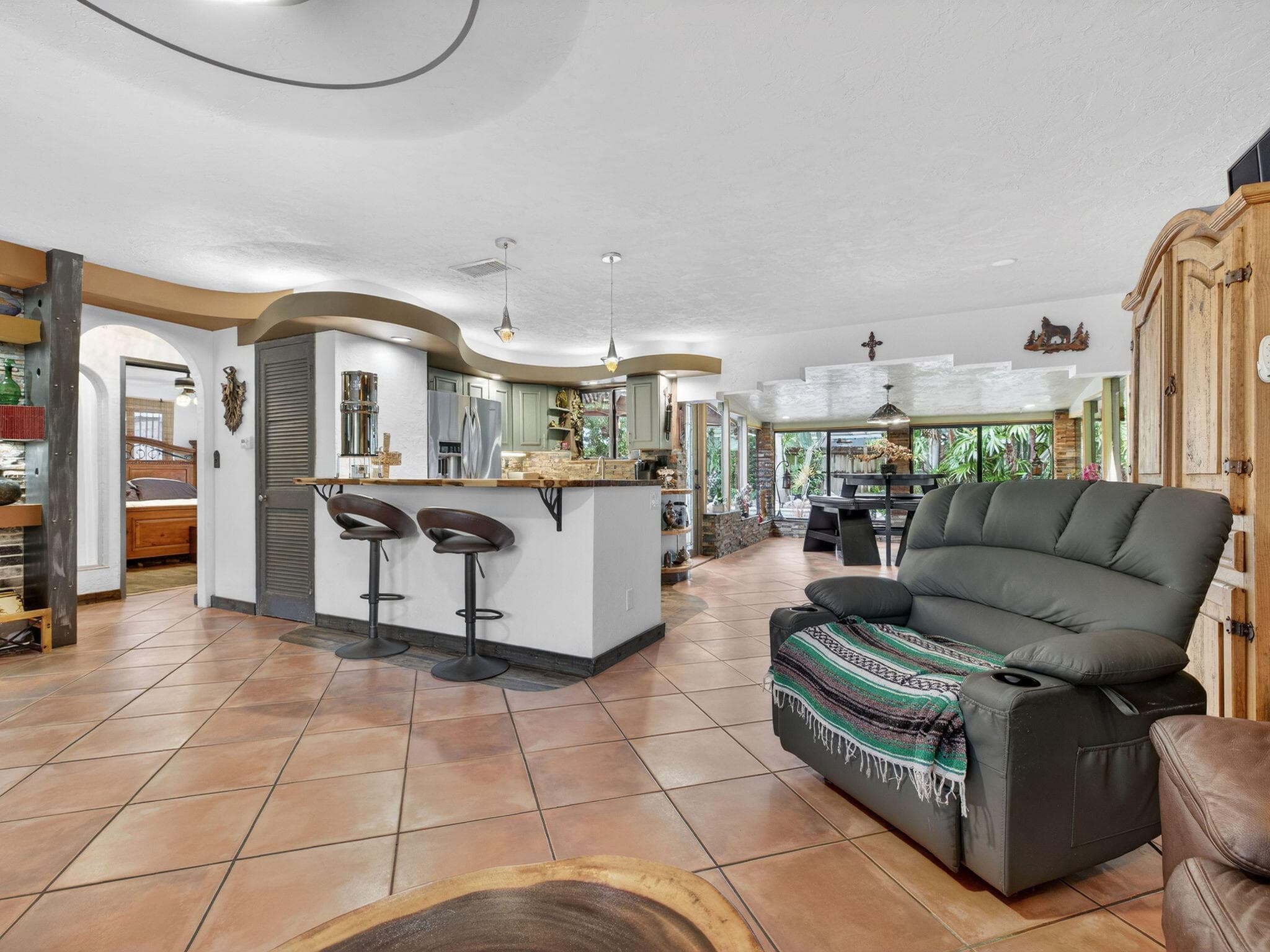 949 NE 25th Avenue, Pompano Beach, FL 33062 — photo 31 of 85
