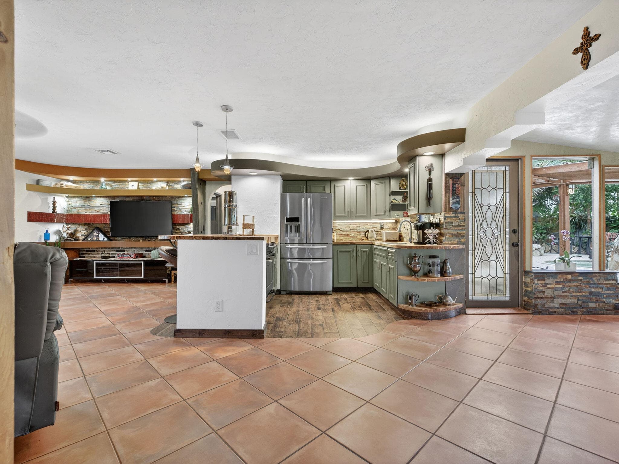 949 NE 25th Avenue, Pompano Beach, FL 33062 — photo 43 of 85