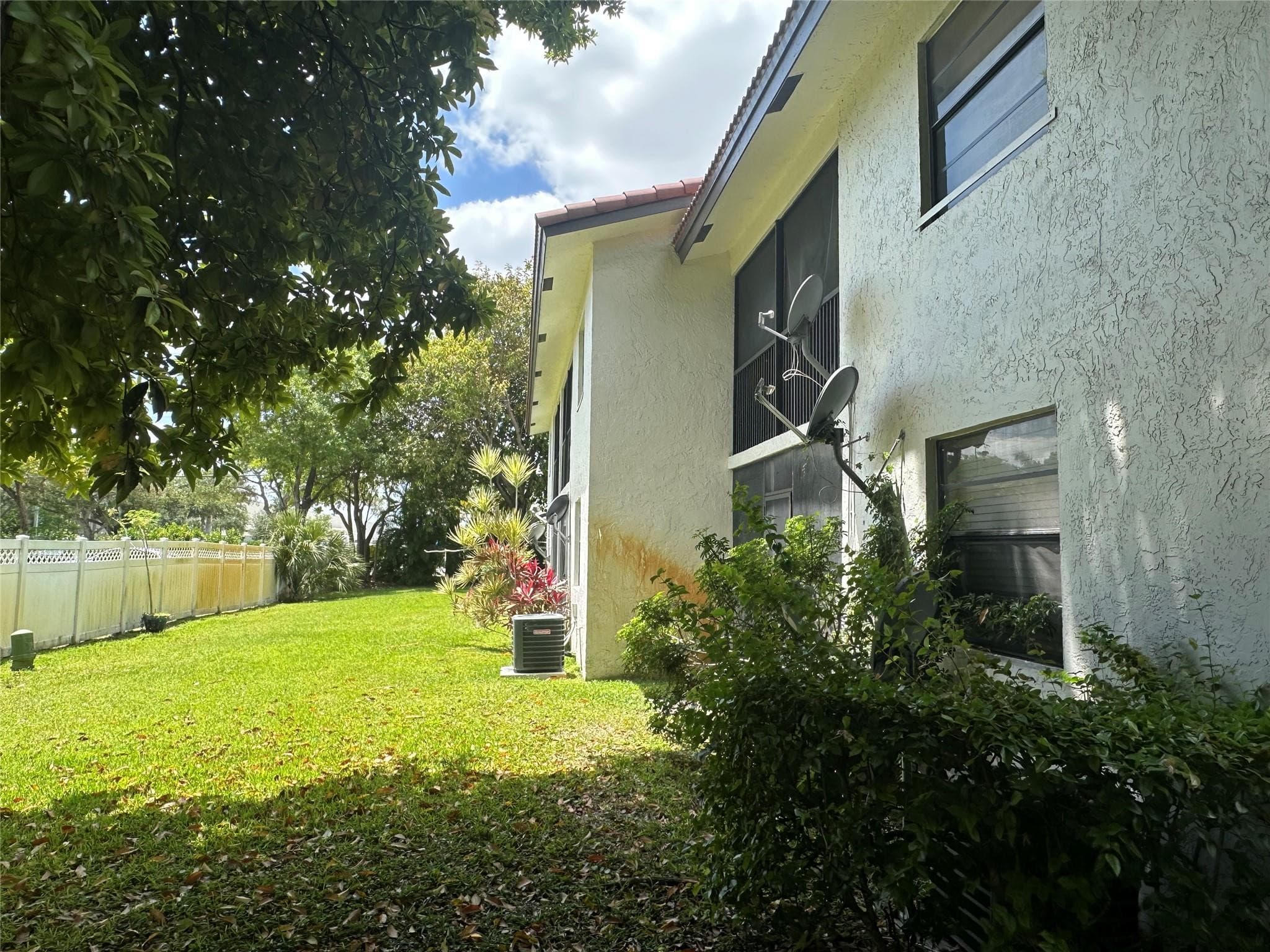 11676 NW 45th Street, Coral Springs, FL 33065 — photo 5 of 36