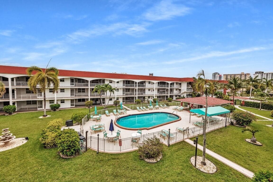 580 Egret Drive 121, Hallandale Beach, FL 33009 — photo 7 of 42