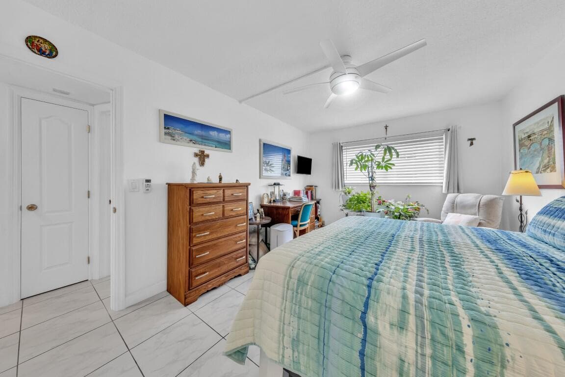 580 Egret Drive 121, Hallandale Beach, FL 33009 — photo 18 of 42