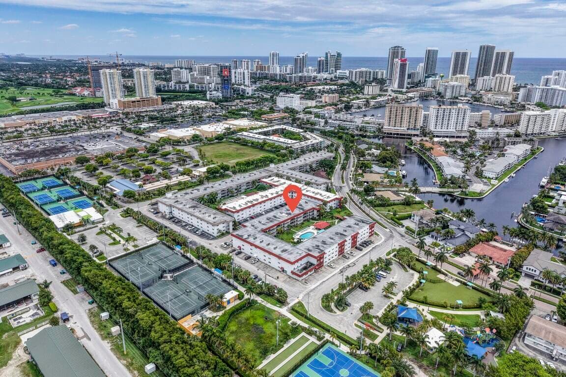 580 Egret Drive 121, Hallandale Beach, FL 33009 — photo 37 of 42