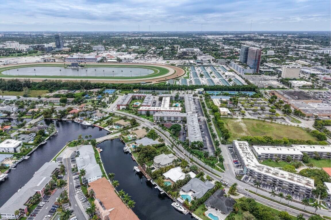 580 Egret Drive 121, Hallandale Beach, FL 33009 — photo 39 of 42