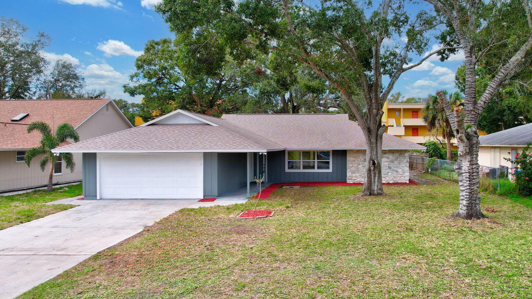 1825 39th Avenue, Vero Beach, FL 32960 — photo 1 of 23