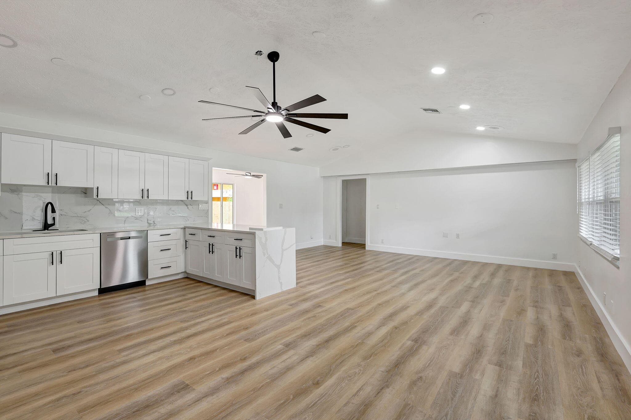1825 39th Avenue, Vero Beach, FL 32960 — photo 12 of 23