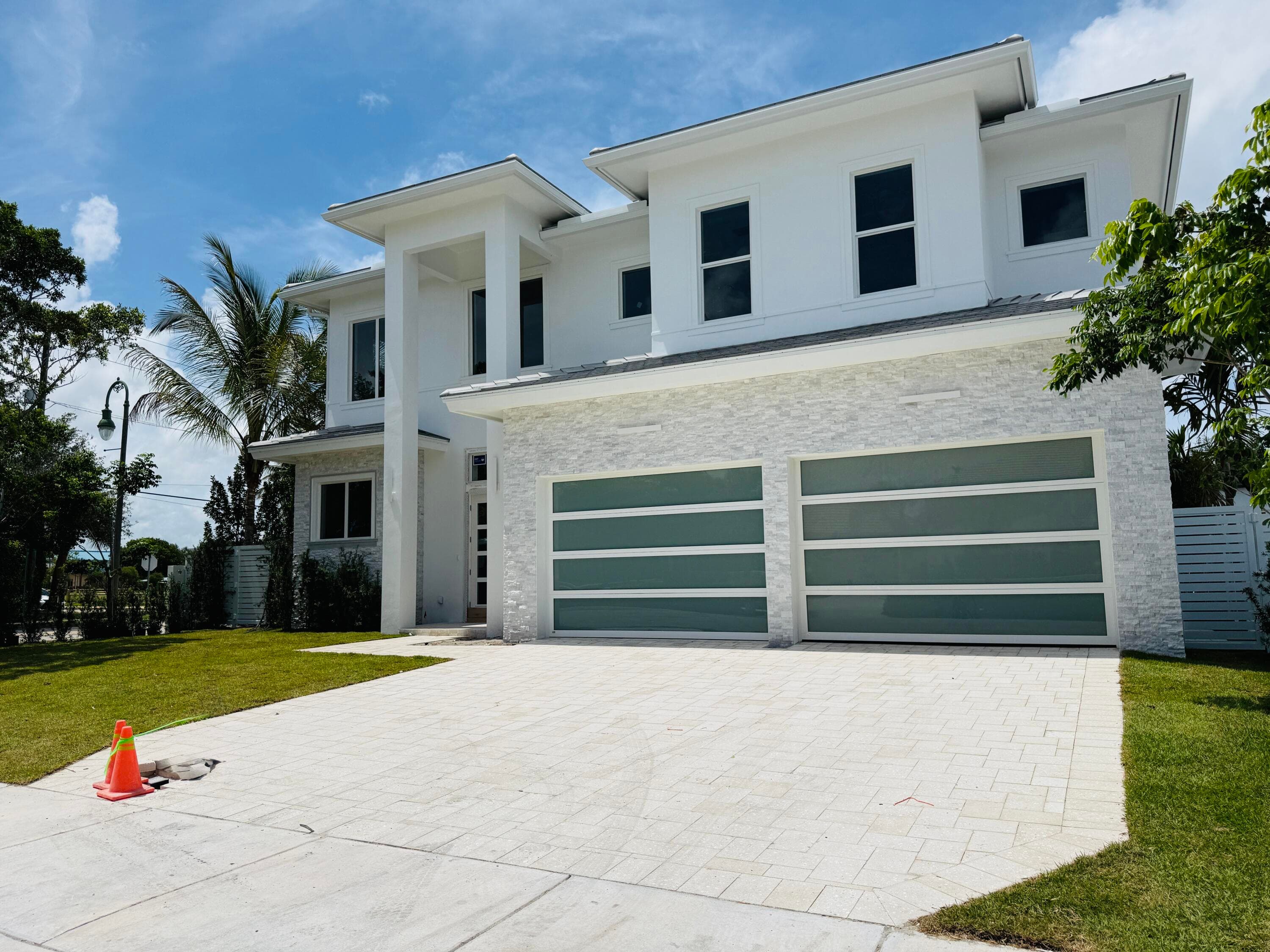 291 Summa Street, West Palm Beach, FL 33405 — photo 7 of 8