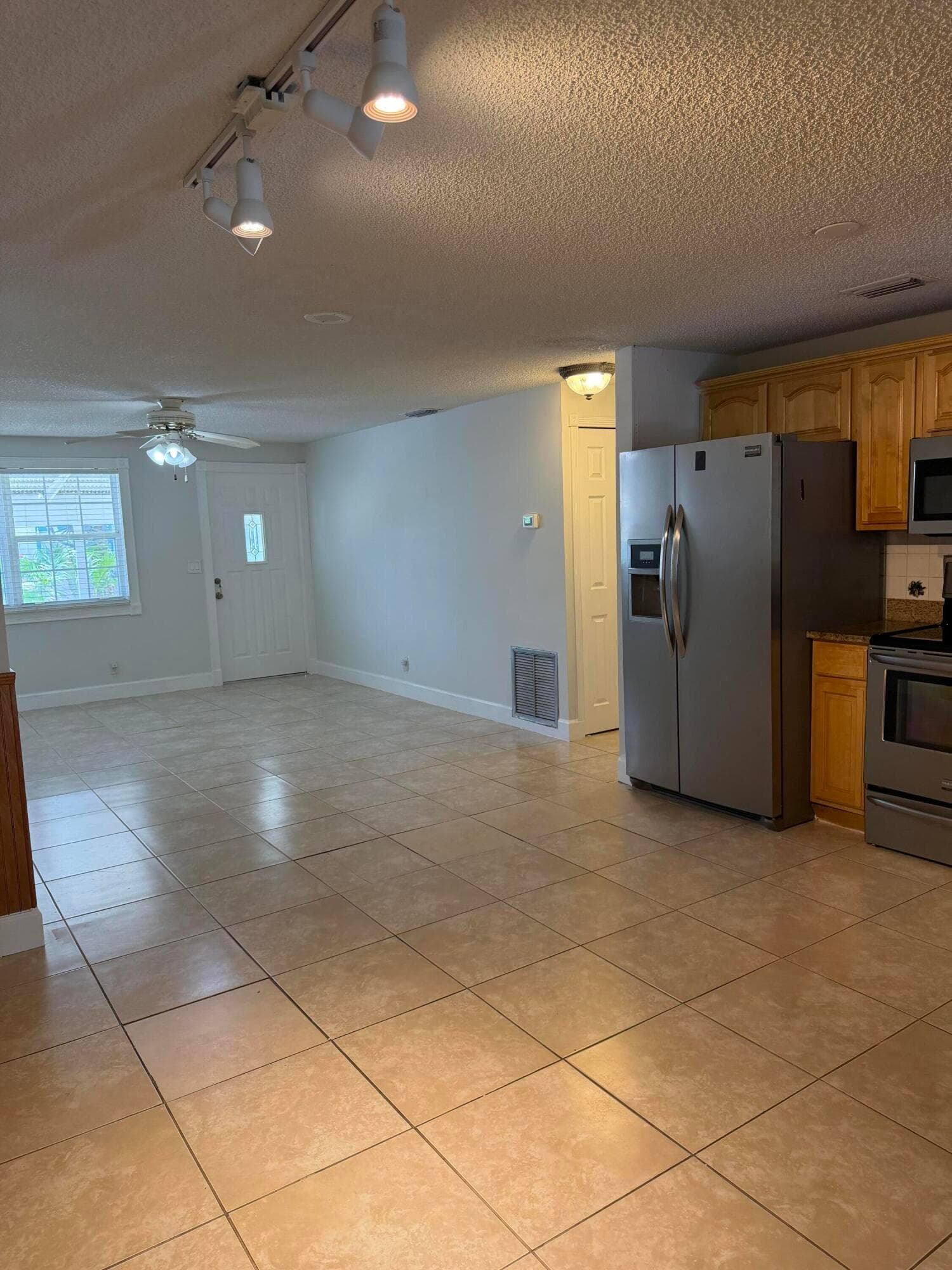 4655 Appaloosa Street, West Palm Beach, FL 33417 — photo 12 of 32