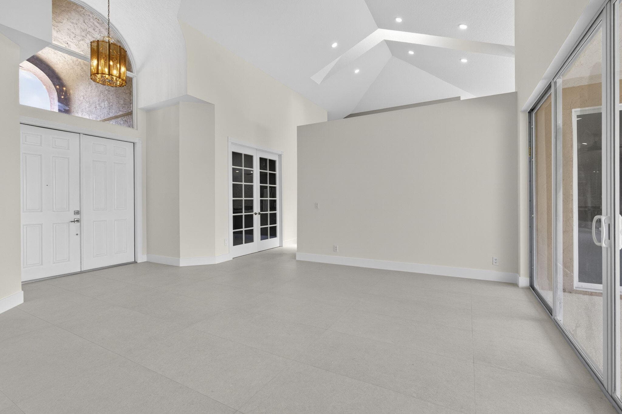 8030 Woodsmuir Drive, Palm Beach Gardens, FL 33412 — photo 13 of 77