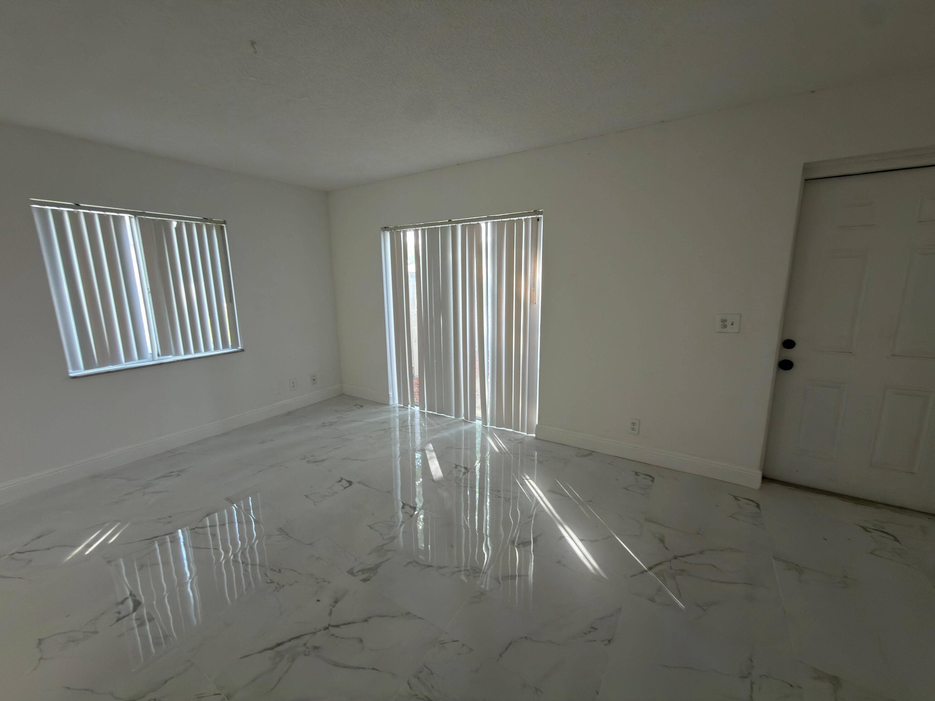 5702 NW 22nd Court 28-b, Lauderhill, FL 33313 — photo 16 of 36