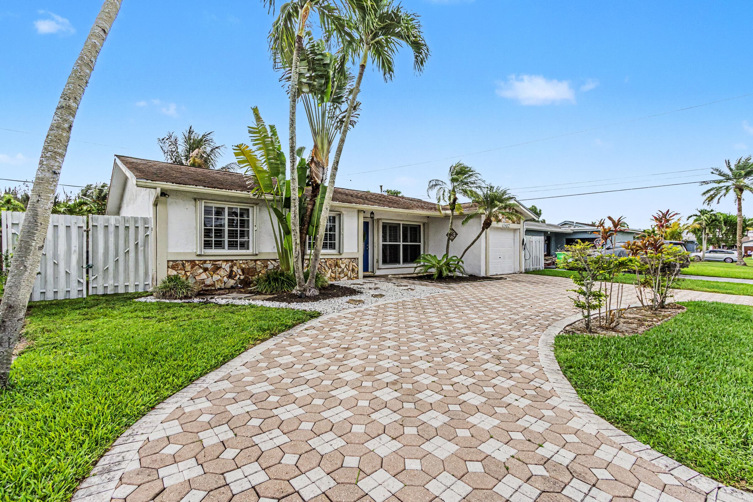 4560 NW 113th Terrace, Sunrise, FL 33323 — photo 3 of 50