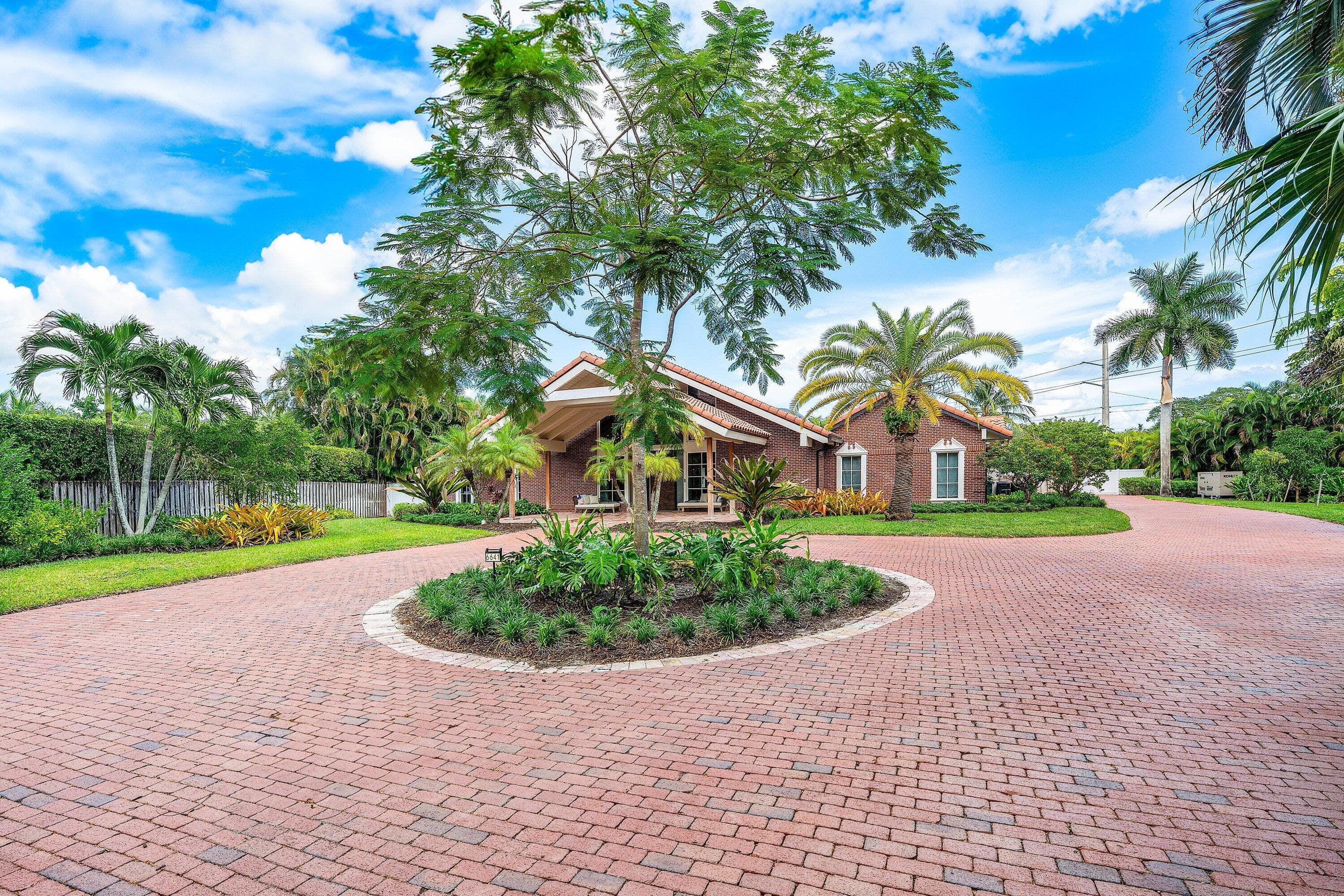 6641 Giralda Circle, Boca Raton, FL 33433 — photo 2 of 116