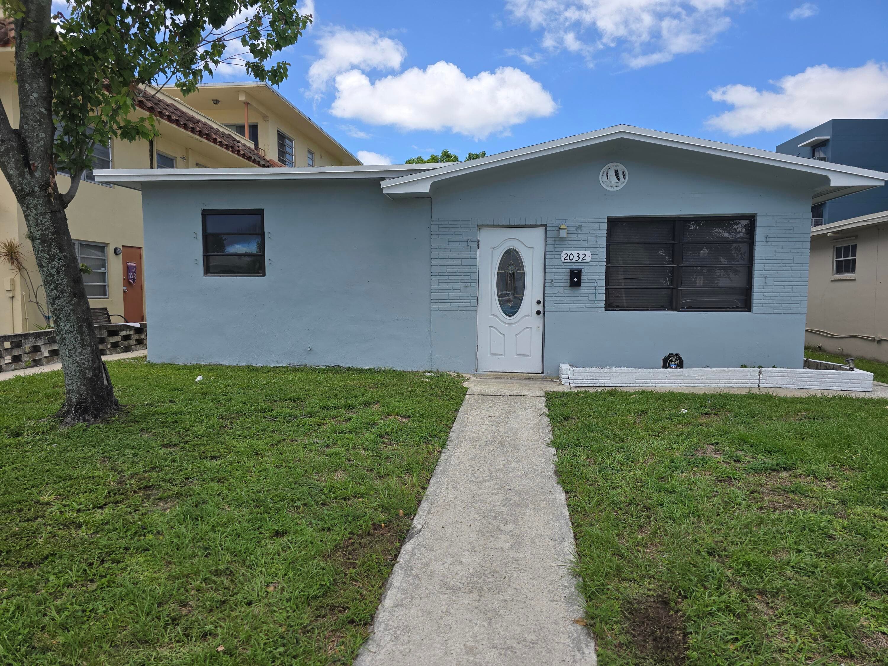 2032 Fillmore Street, Hollywood, FL 33020 — photo 1 of 23