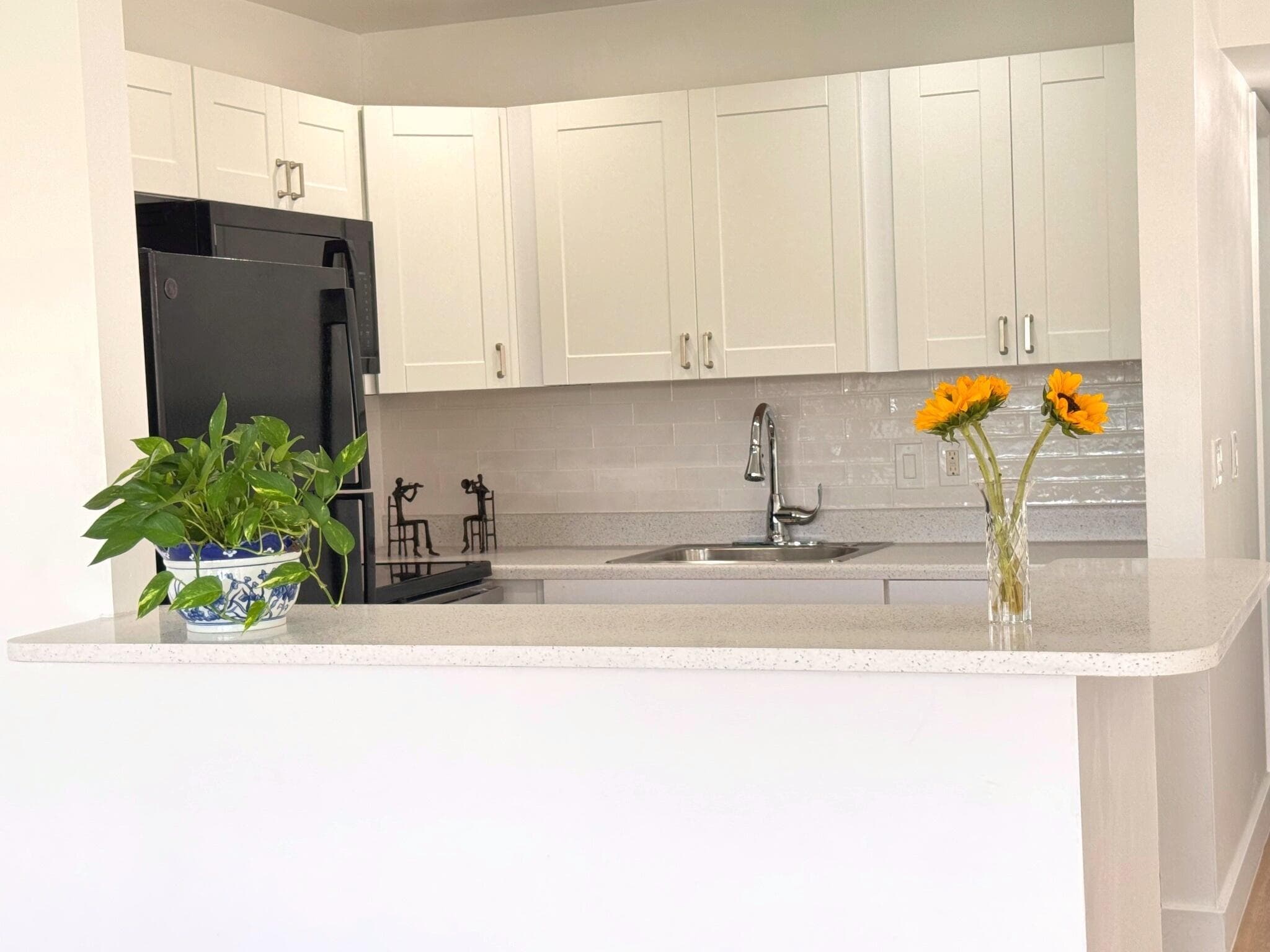 150 Windsor G, West Palm Beach, FL 33417 — photo 2 of 8