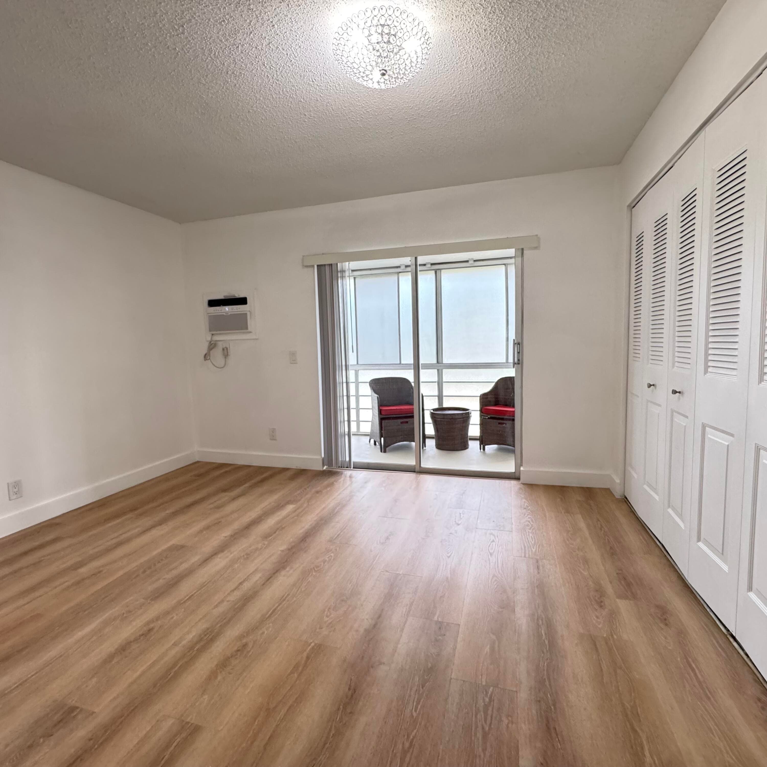 150 Windsor G, West Palm Beach, FL 33417 — photo 7 of 8