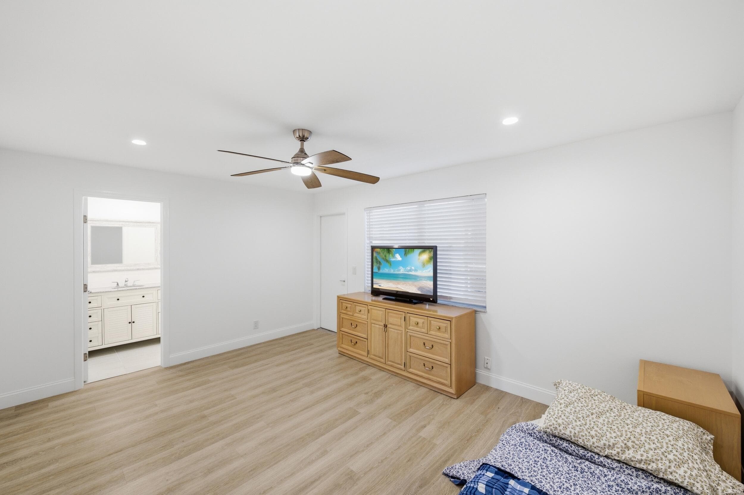 955 Circle Drive B, Delray Beach, FL 33445 — photo 11 of 19