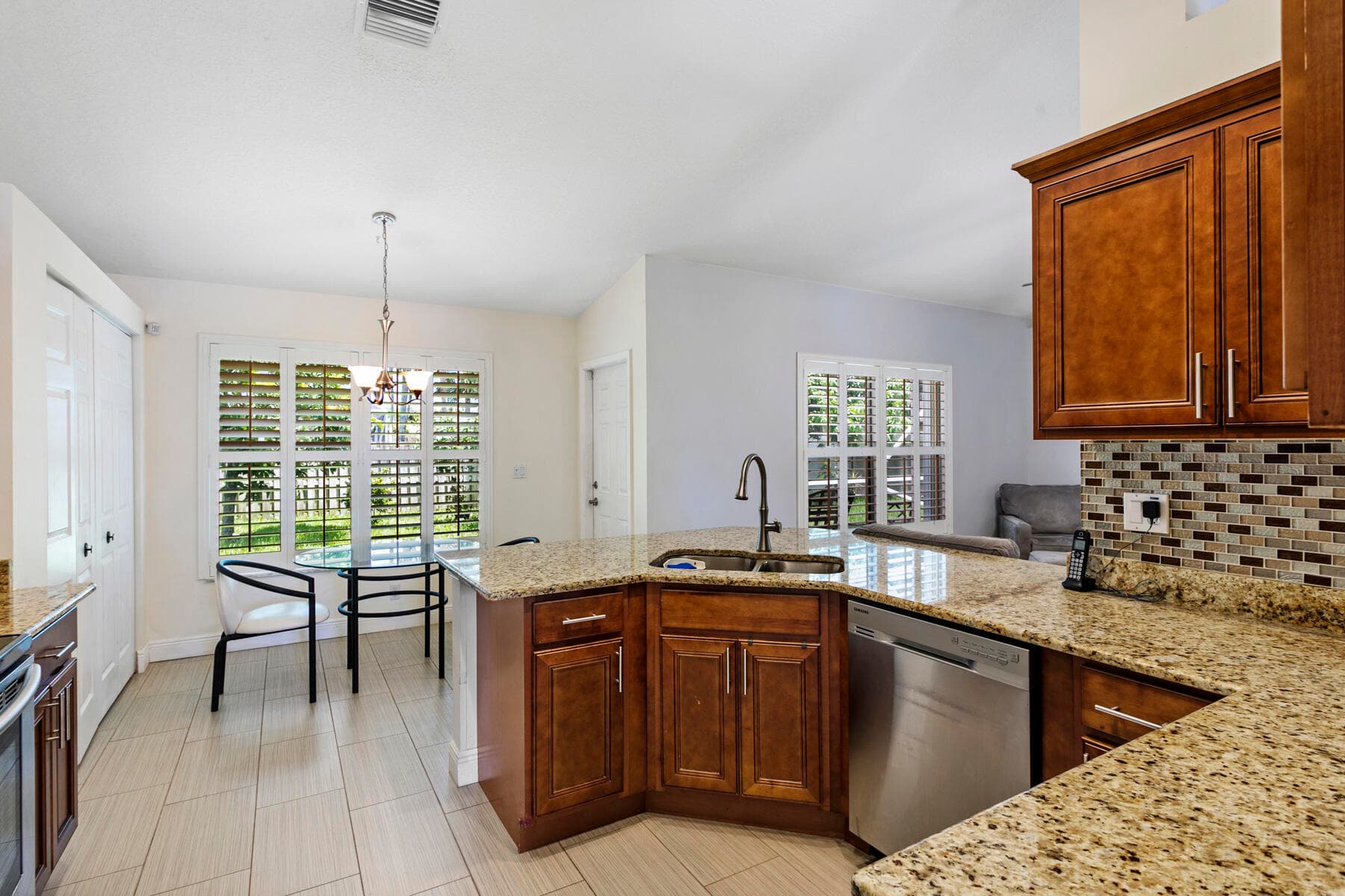 106 Venetian Lane, Royal Palm Beach, FL 33411 — photo 5 of 26