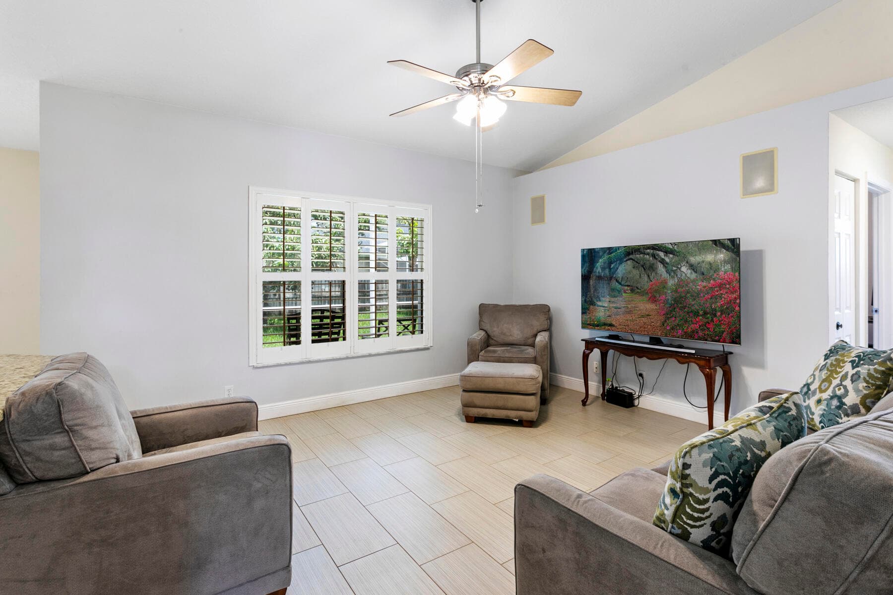 106 Venetian Lane, Royal Palm Beach, FL 33411 — photo 9 of 26