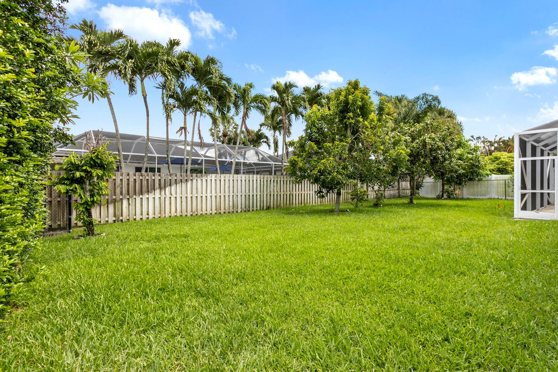 106 Venetian Lane, Royal Palm Beach, FL 33411 — photo 20 of 26