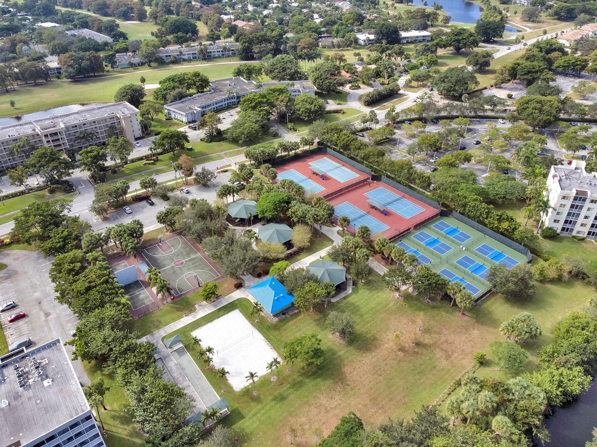 3499 Oaks Way 607, Pompano Beach, FL 33069 — photo 24 of 48
