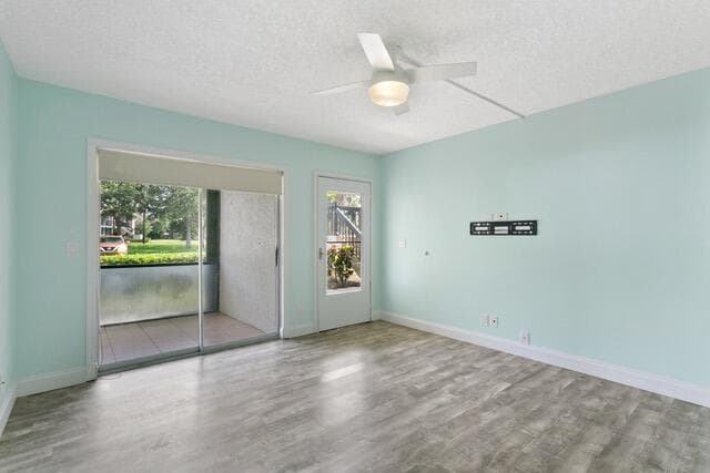 6479 Chasewood Drive B, Jupiter, FL 33458 — photo 4 of 16