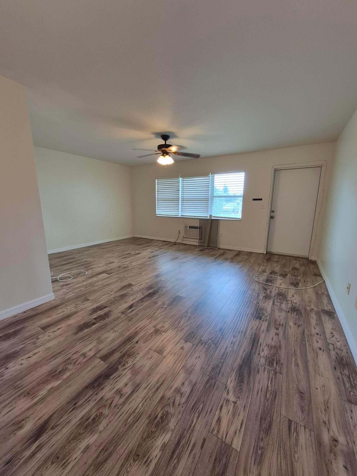 27 Easthampton B, West Palm Beach, FL 33417 — photo 2 of 8