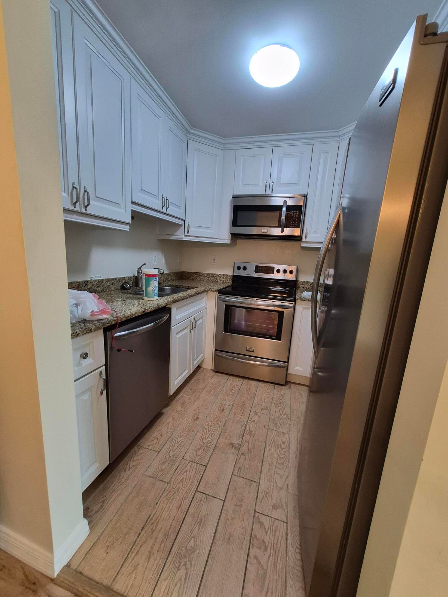 27 Easthampton B, West Palm Beach, FL 33417 — photo 3 of 8