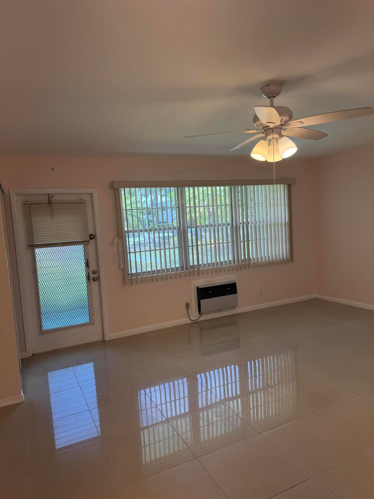 463 Tilford V 463, Deerfield Beach, FL 33442 — photo 5 of 28