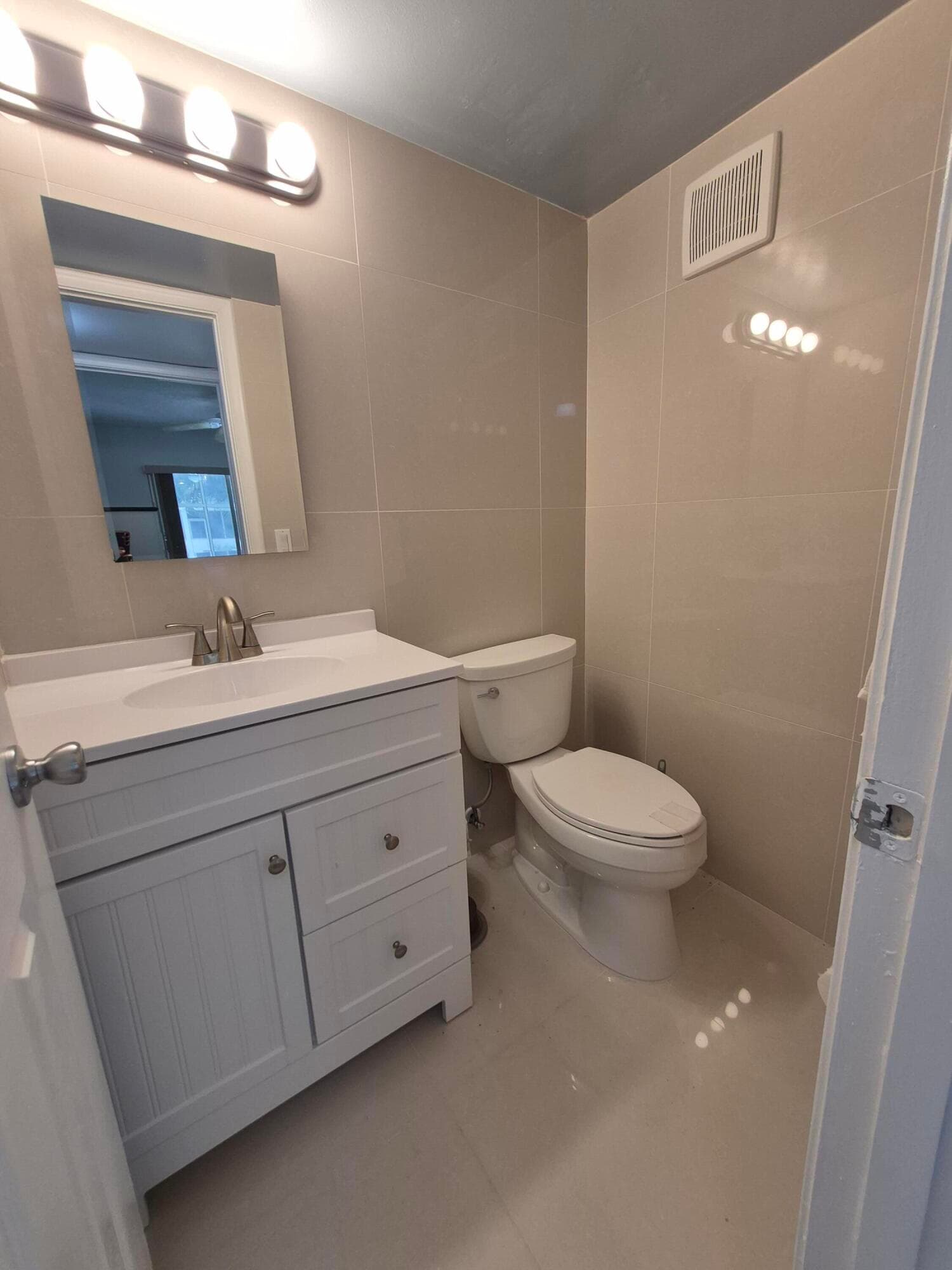 144 Dorchester G, West Palm Beach, FL 33417 — photo 10 of 11
