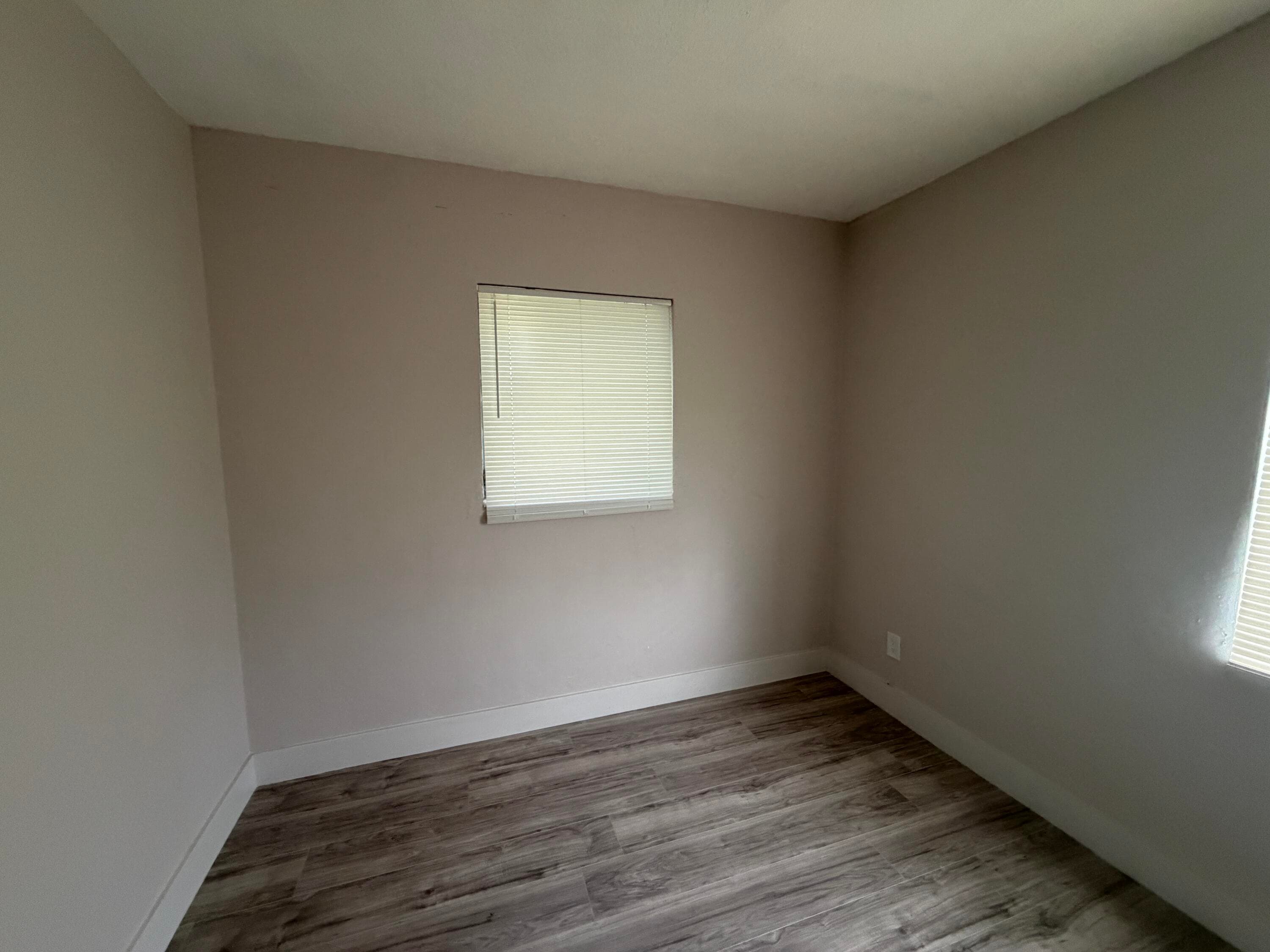 1437 NW 10th Place, Fort Lauderdale, FL 33311 — photo 13 of 15