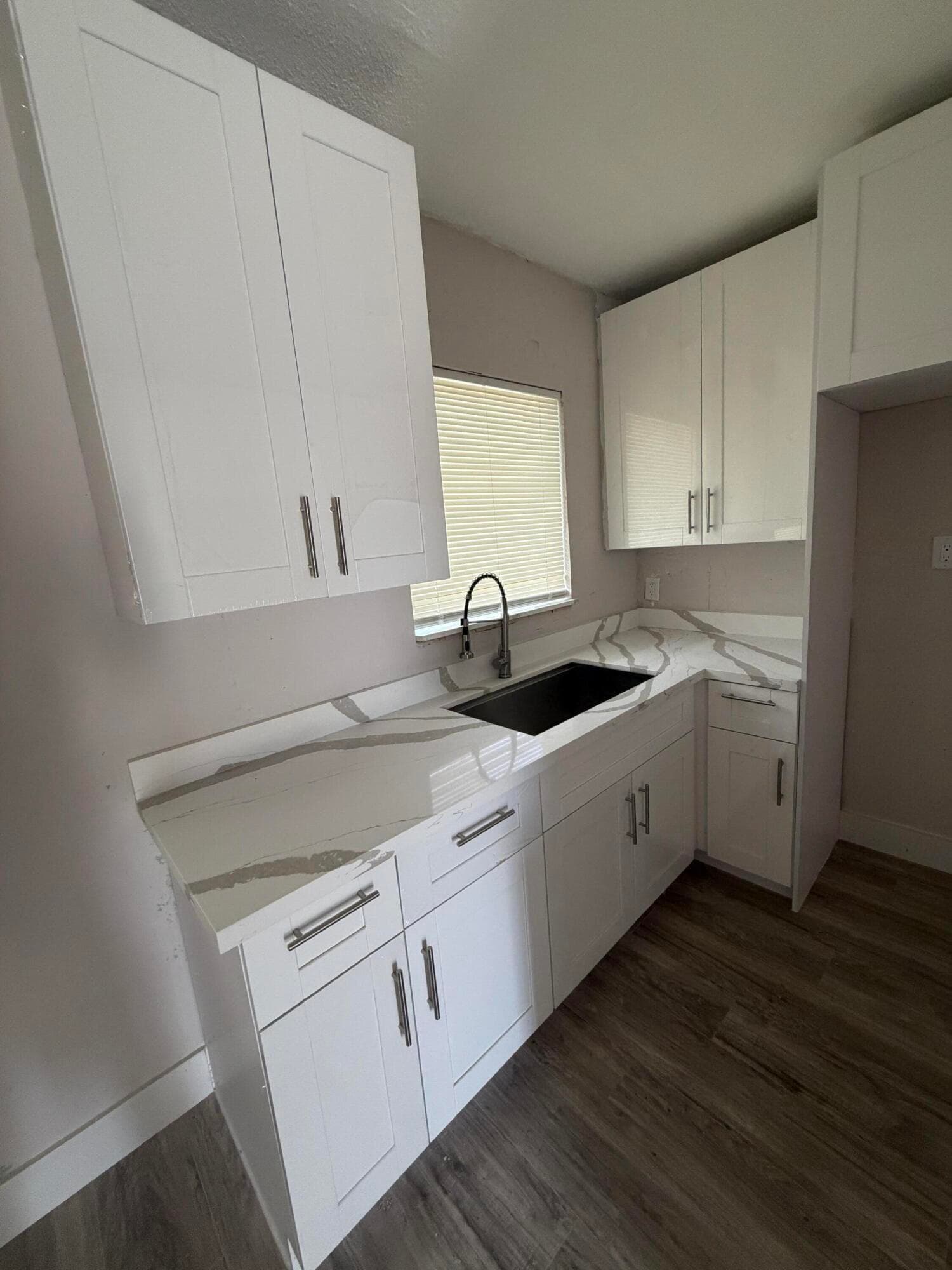 1437 NW 10th Place, Fort Lauderdale, FL 33311 — photo 6 of 15
