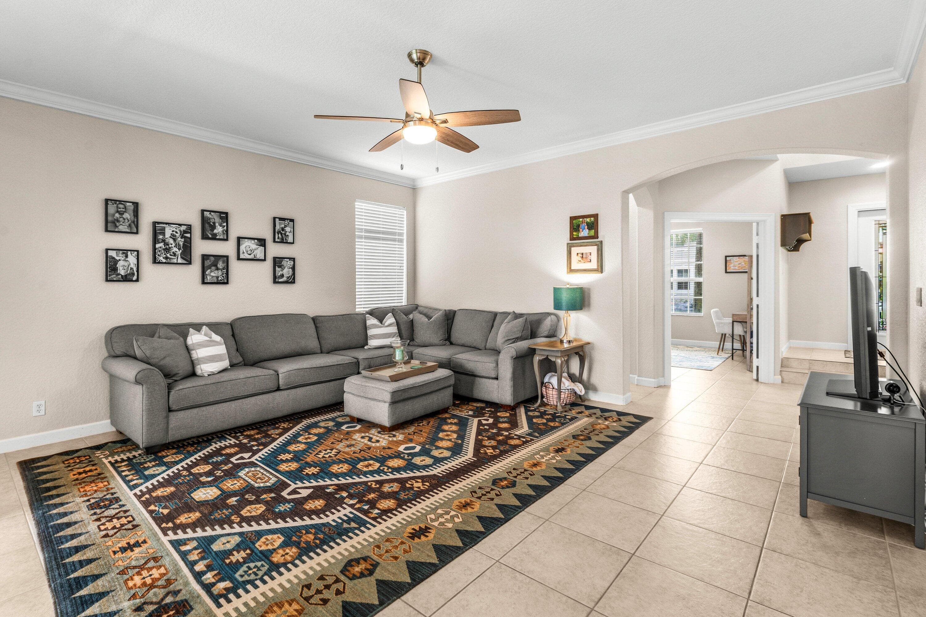 8215 Calterra Drive, Palm Beach Gardens, FL 33418 — photo 7 of 32