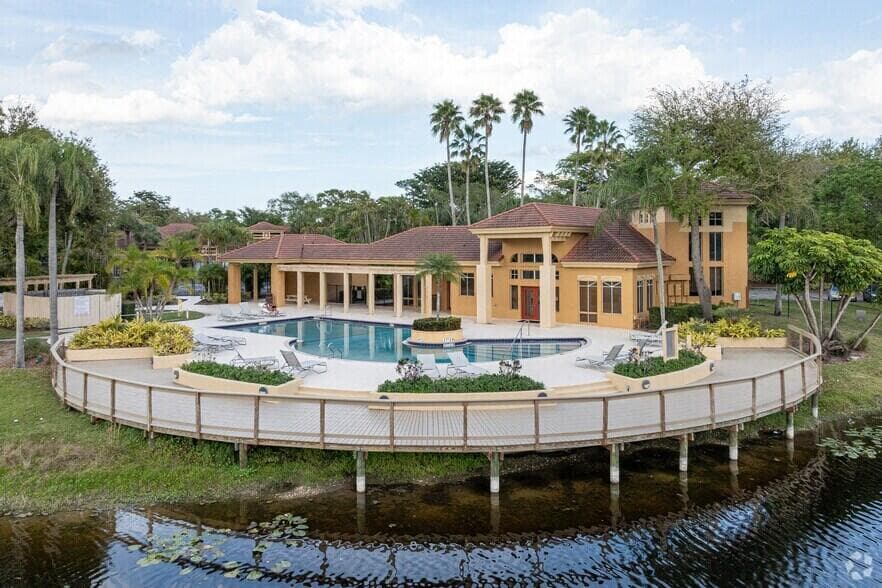 4823 Via Palm Lakes 1322, West Palm Beach, FL 33417 — photo