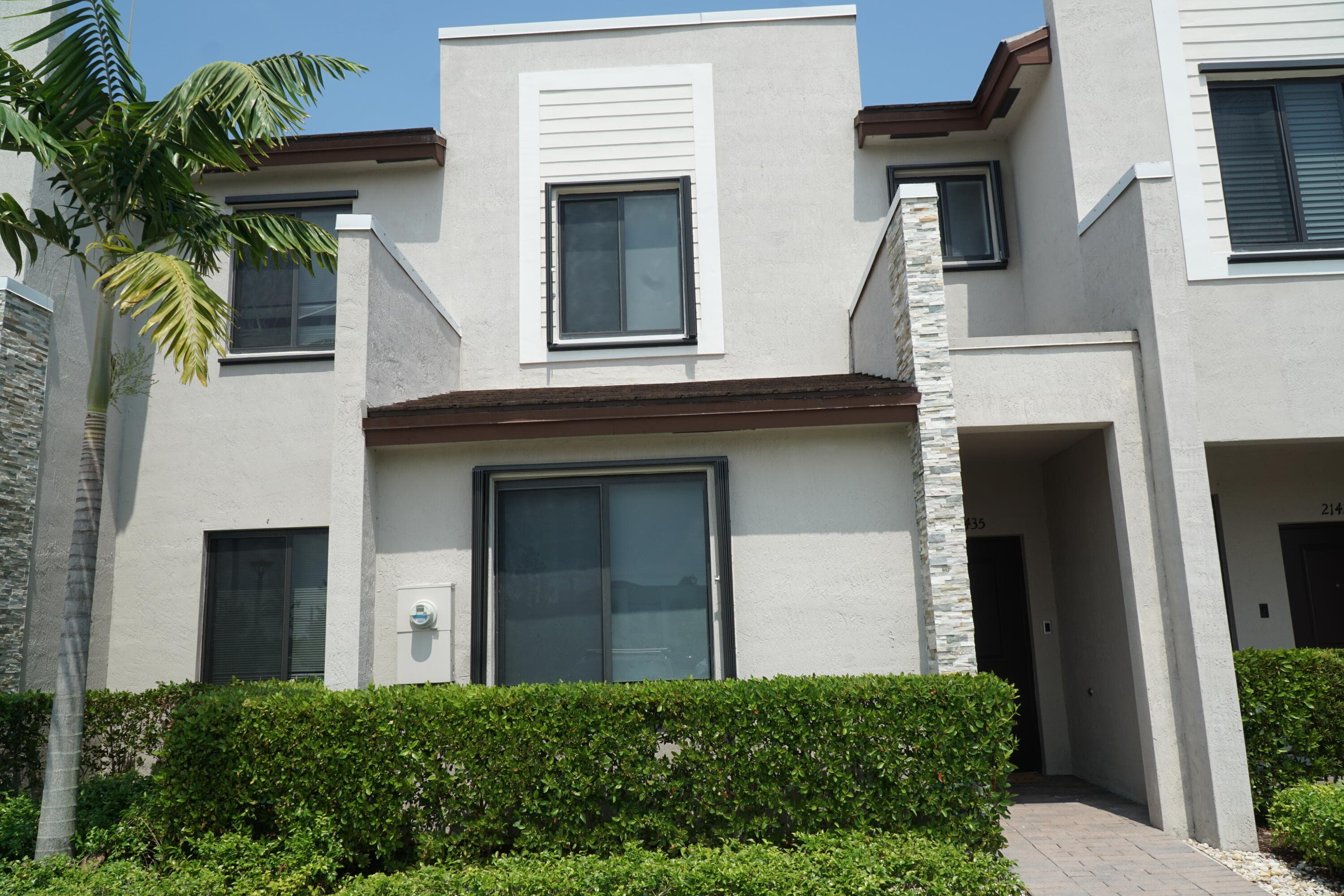 21435 NE 2nd Place, Miami, FL 33161 — photo 33 of 33
