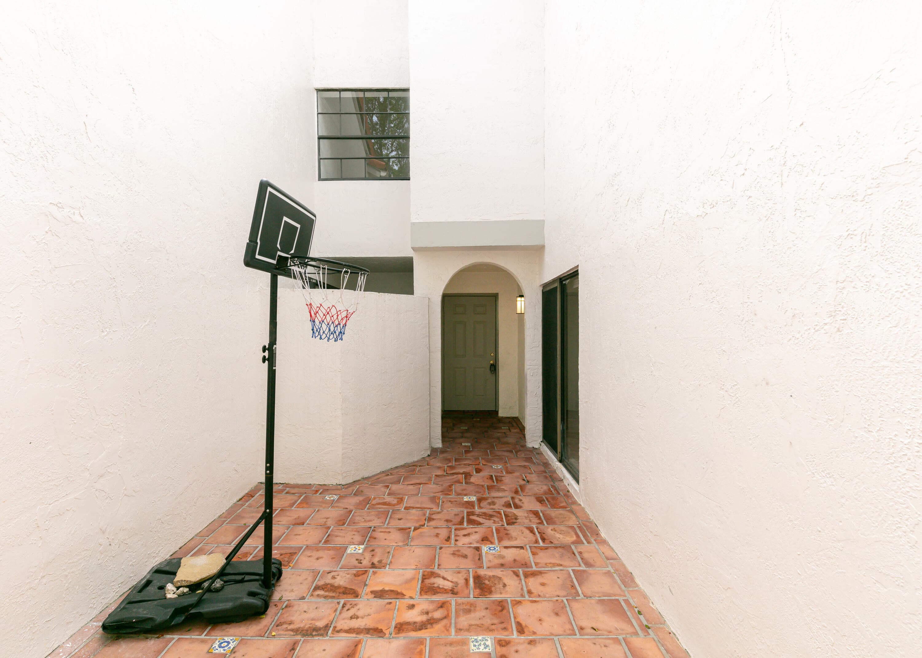 3530 Magellan Circle 613, Aventura, FL 33180 — photo 2 of 41