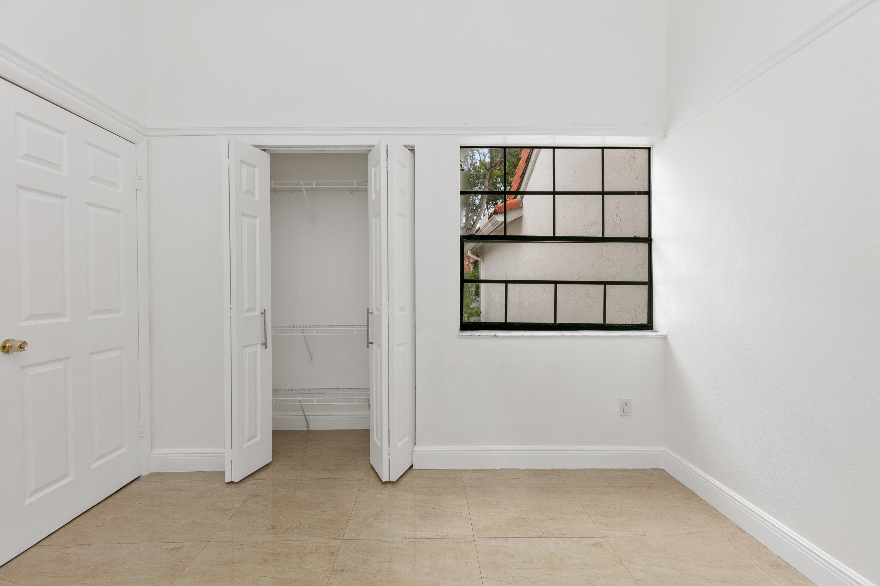 3530 Magellan Circle 613, Aventura, FL 33180 — photo 26 of 41