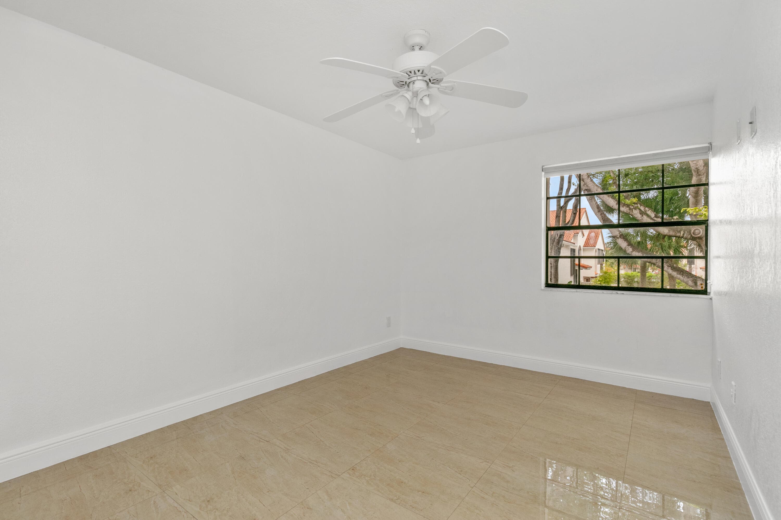 3530 Magellan Circle 613, Aventura, FL 33180 — photo 28 of 41