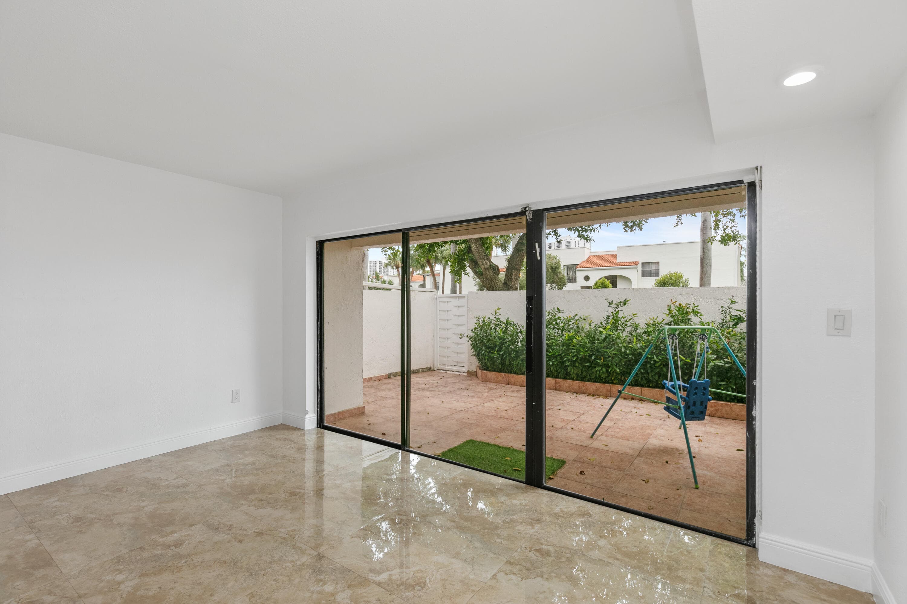 3530 Magellan Circle 613, Aventura, FL 33180 — photo 5 of 41