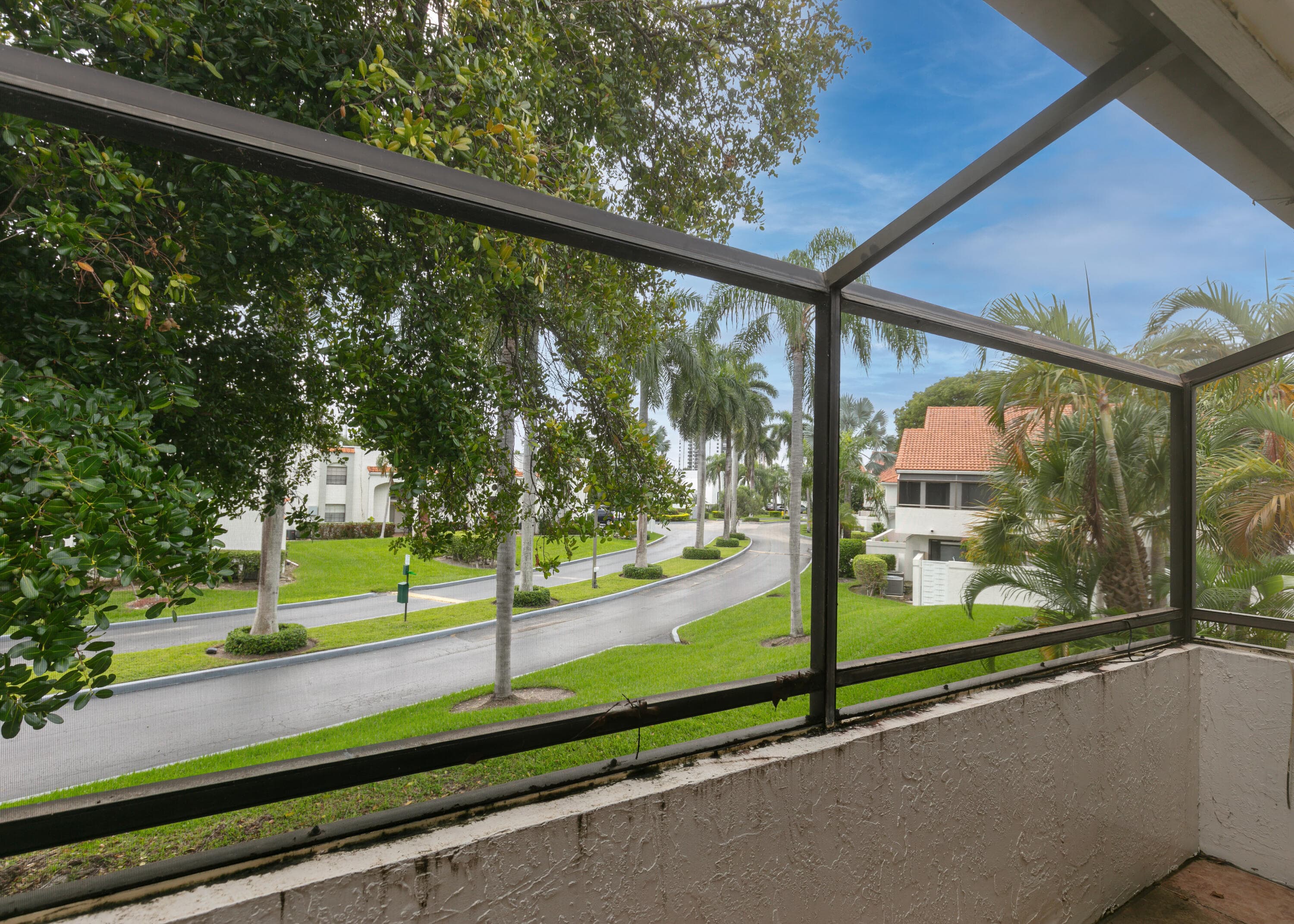 3530 Magellan Circle 613, Aventura, FL 33180 — photo 30 of 41