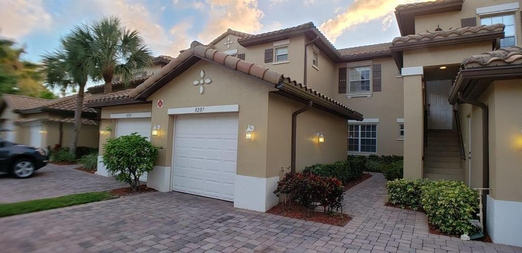 8207 NW 128th Lane 18-b, Parkland, FL 33076 — photo 1 of 19