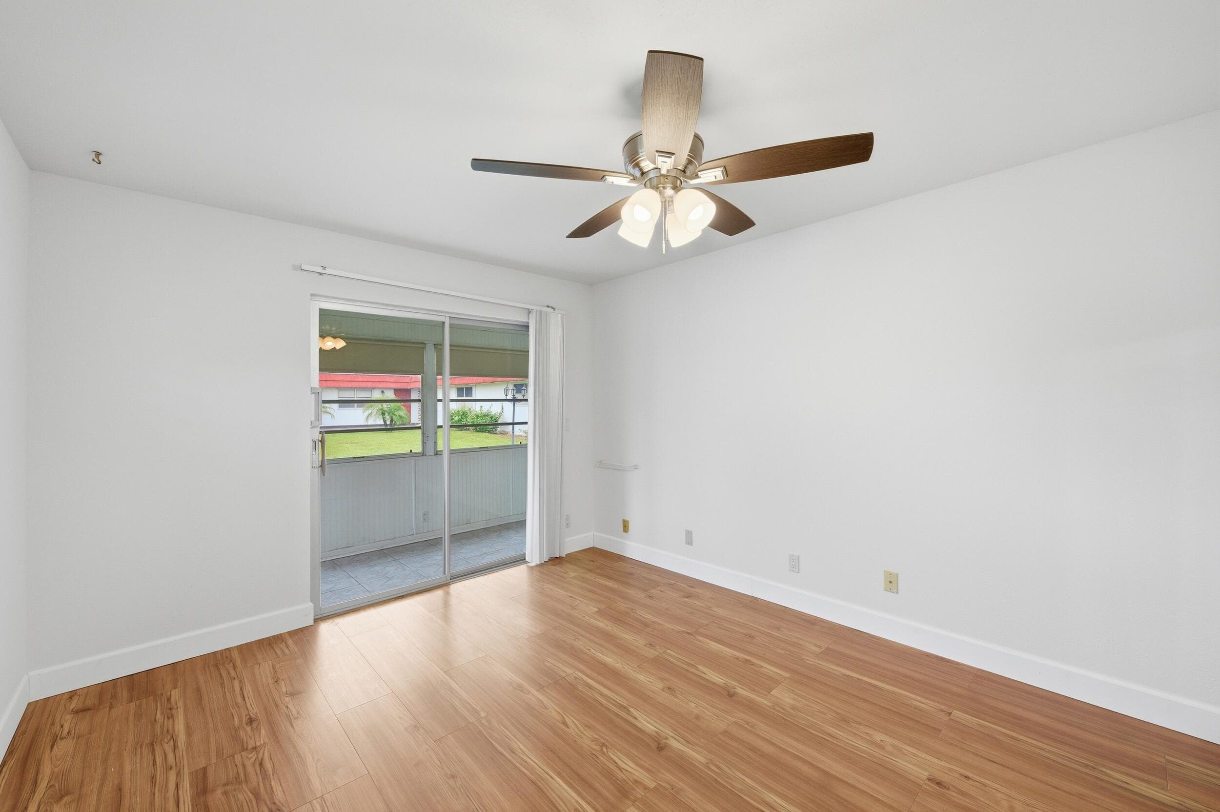 28 Seville 'b', Delray Beach, FL 33446 — photo 14 of 51