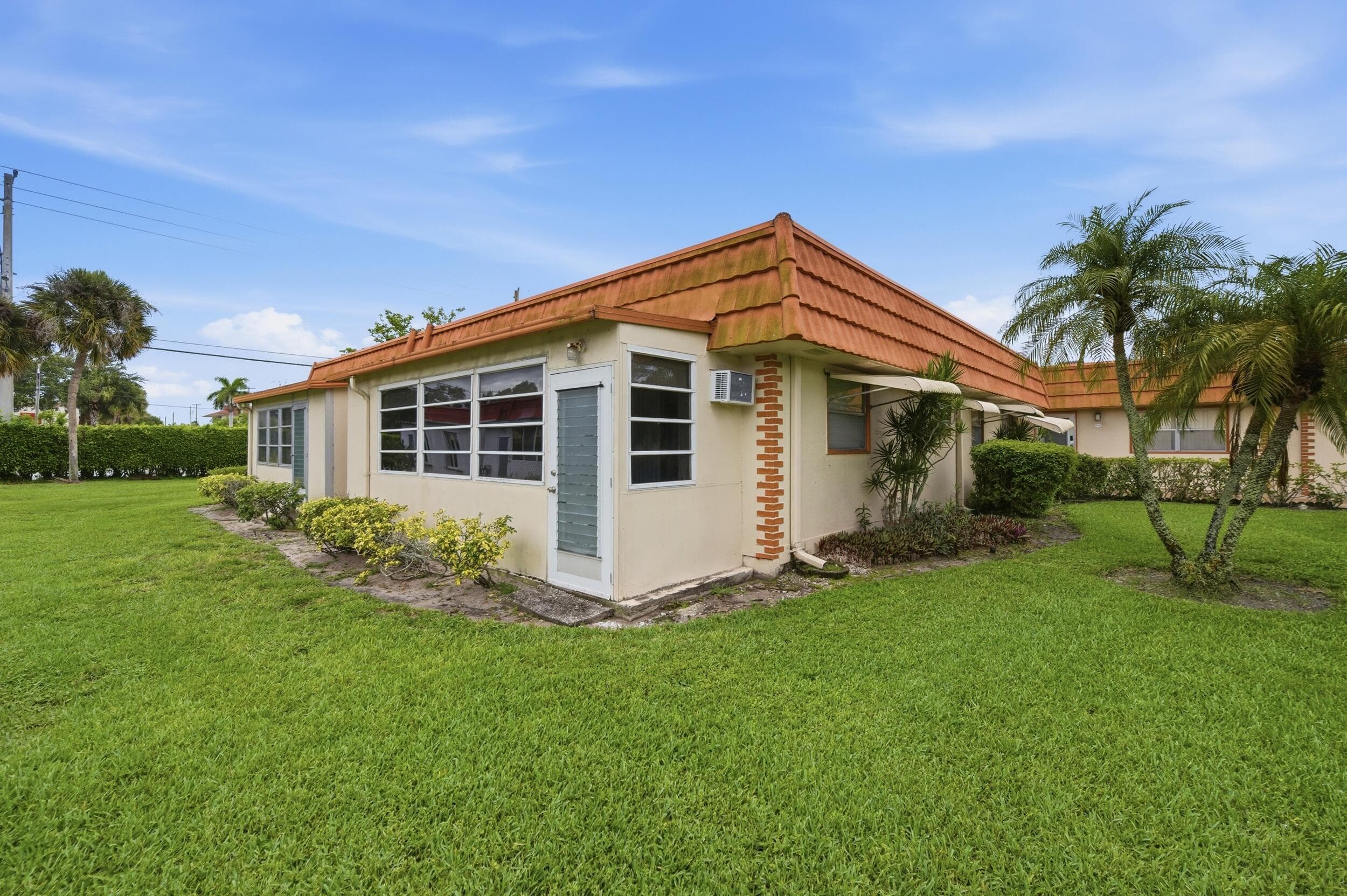 28 Seville 'b', Delray Beach, FL 33446 — photo 34 of 51