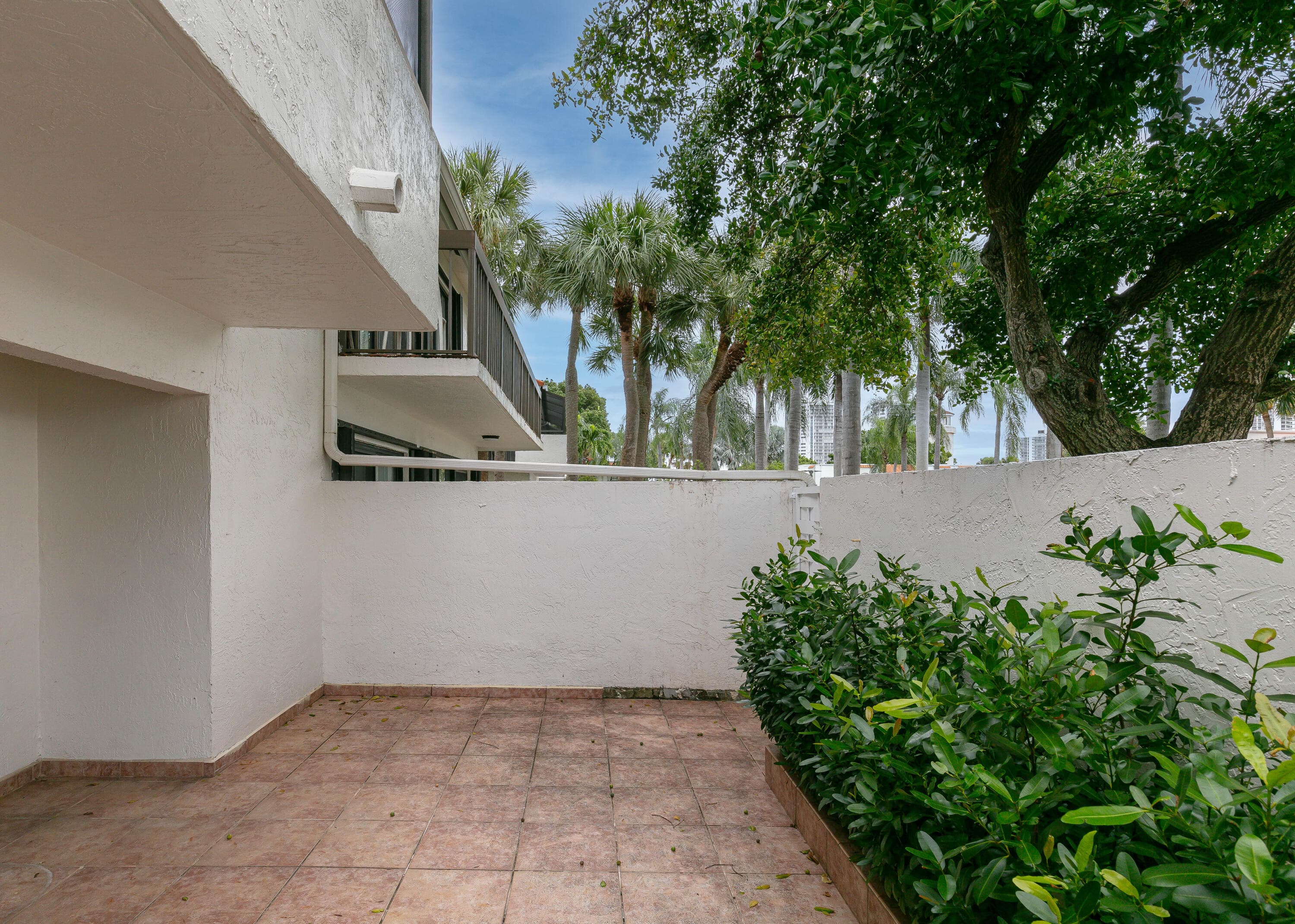 3530 Magellan Circle 613, Aventura, FL 33180 — photo 33 of 41