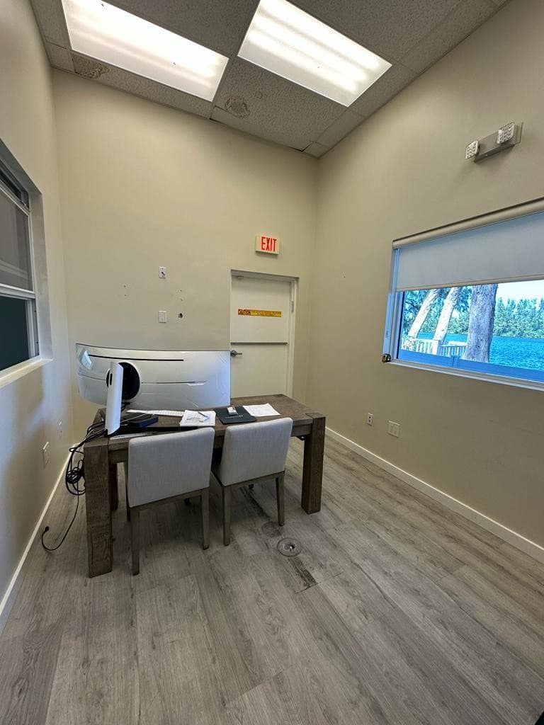 425 NW 10th Terrace, Hallandale Beach, FL — photo 14 of 36