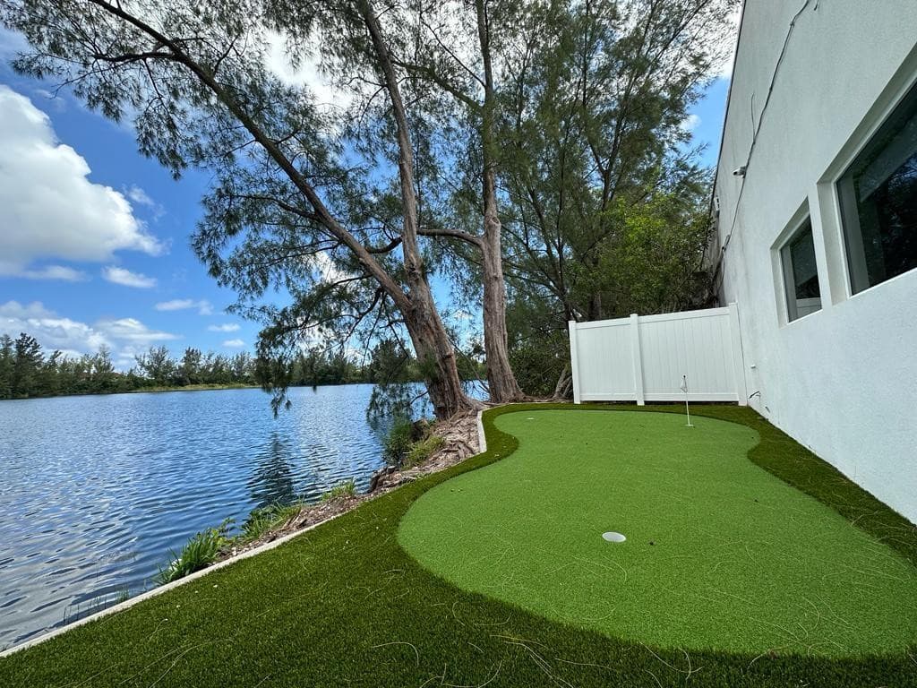 425 NW 10th Terrace, Hallandale Beach, FL — photo 34 of 36