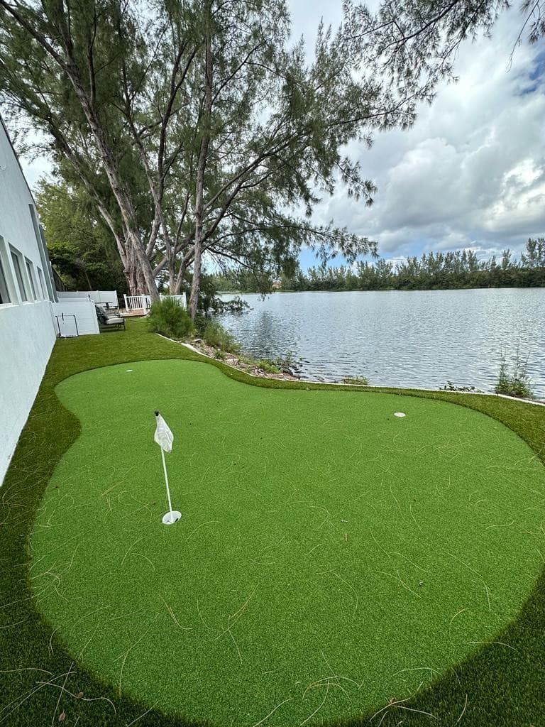 425 NW 10th Terrace, Hallandale Beach, FL — photo 35 of 36