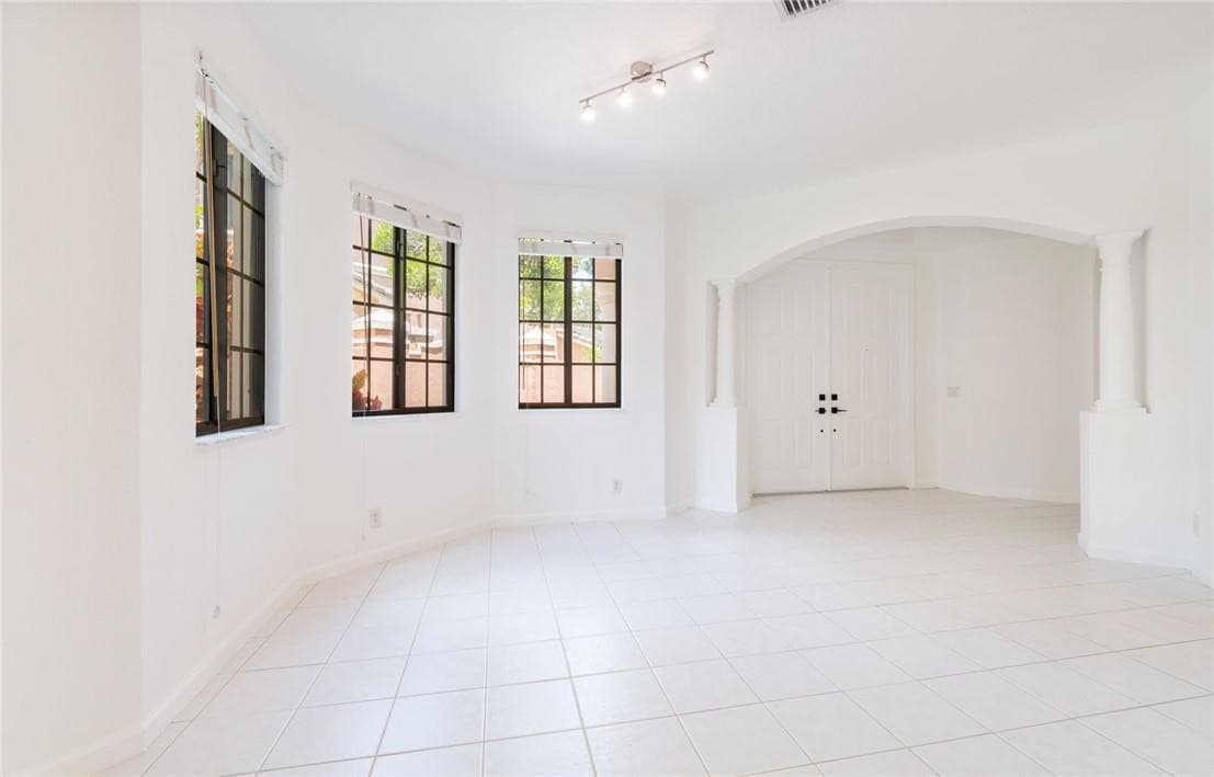 2692 Center Ct Drive 2-32, Weston, FL 33332 — photo 3 of 28