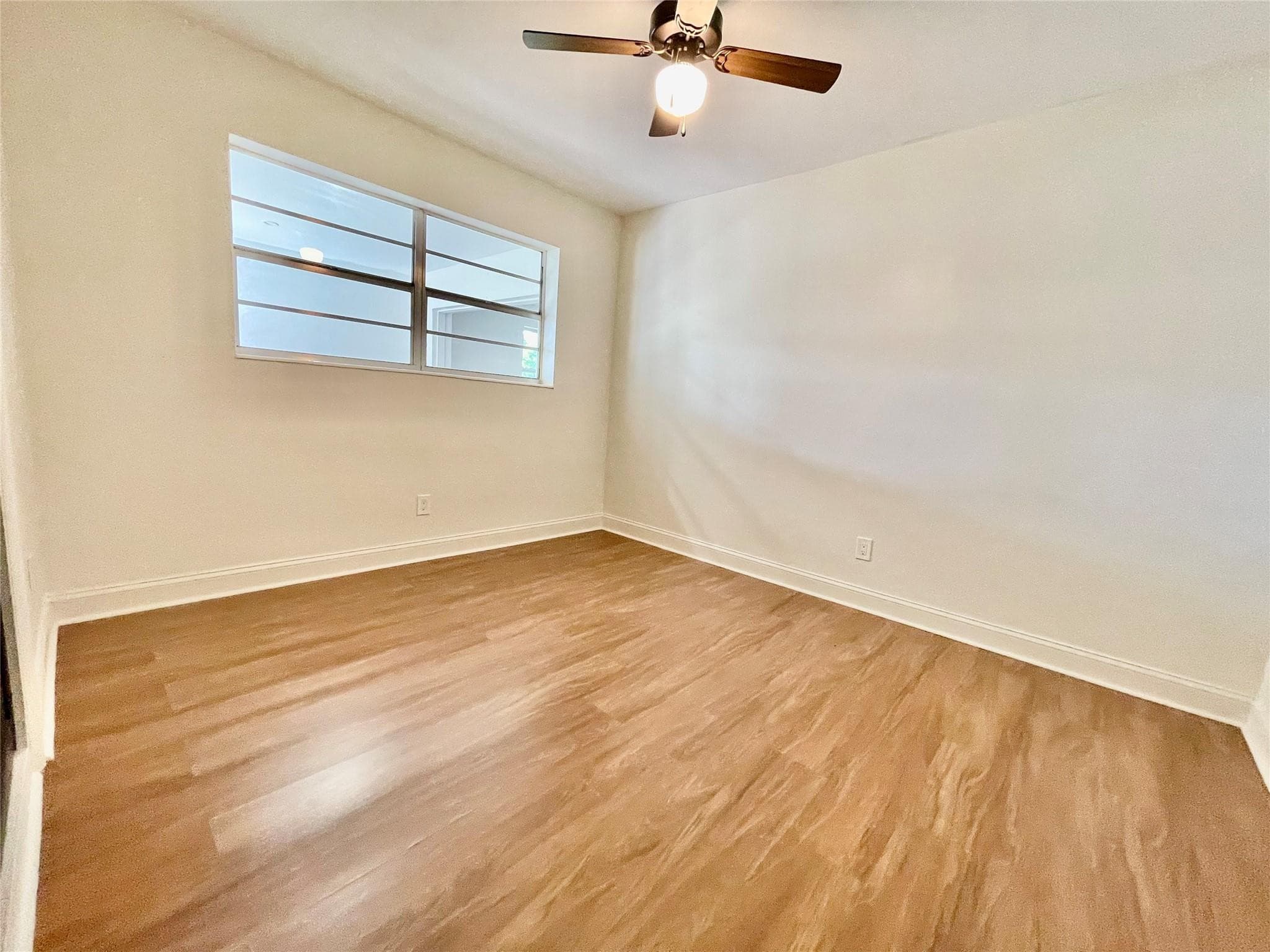 2090 NW 84th Terrace, Pembroke Pines, FL 33024 — photo 17 of 29